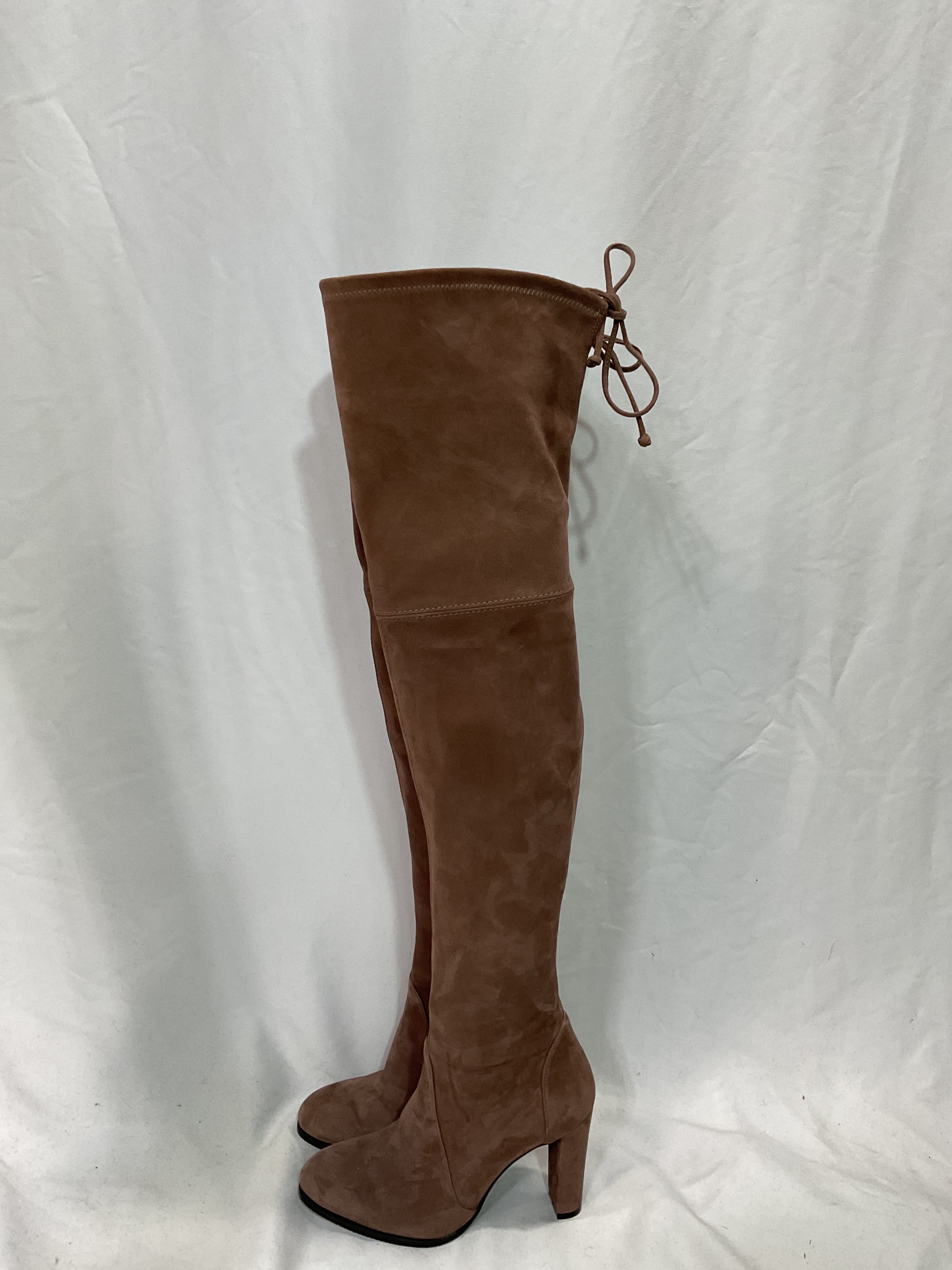 Highland Boot In Taupe - Image 3