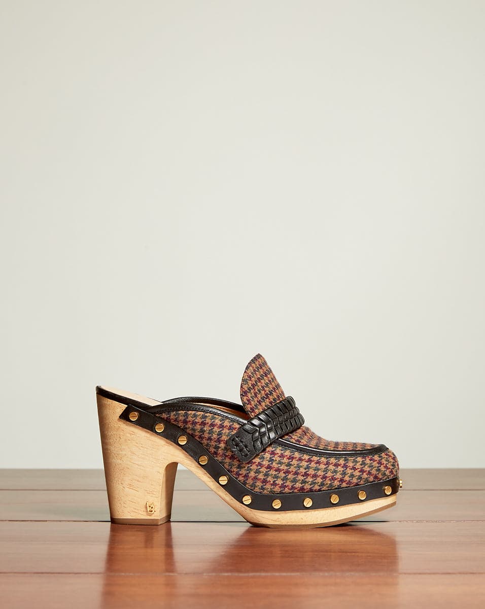 Delia Clog - Image 1