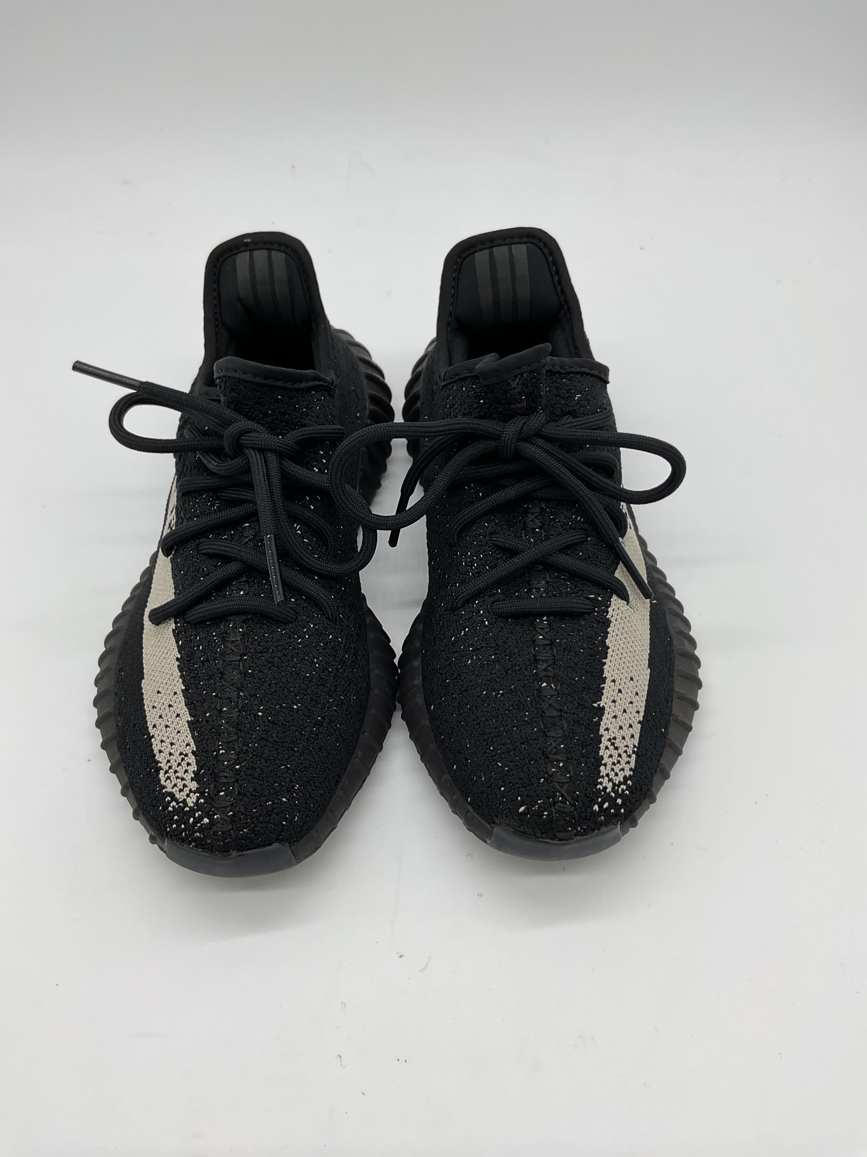 Yeezy Boost 350 V2 - Image 4