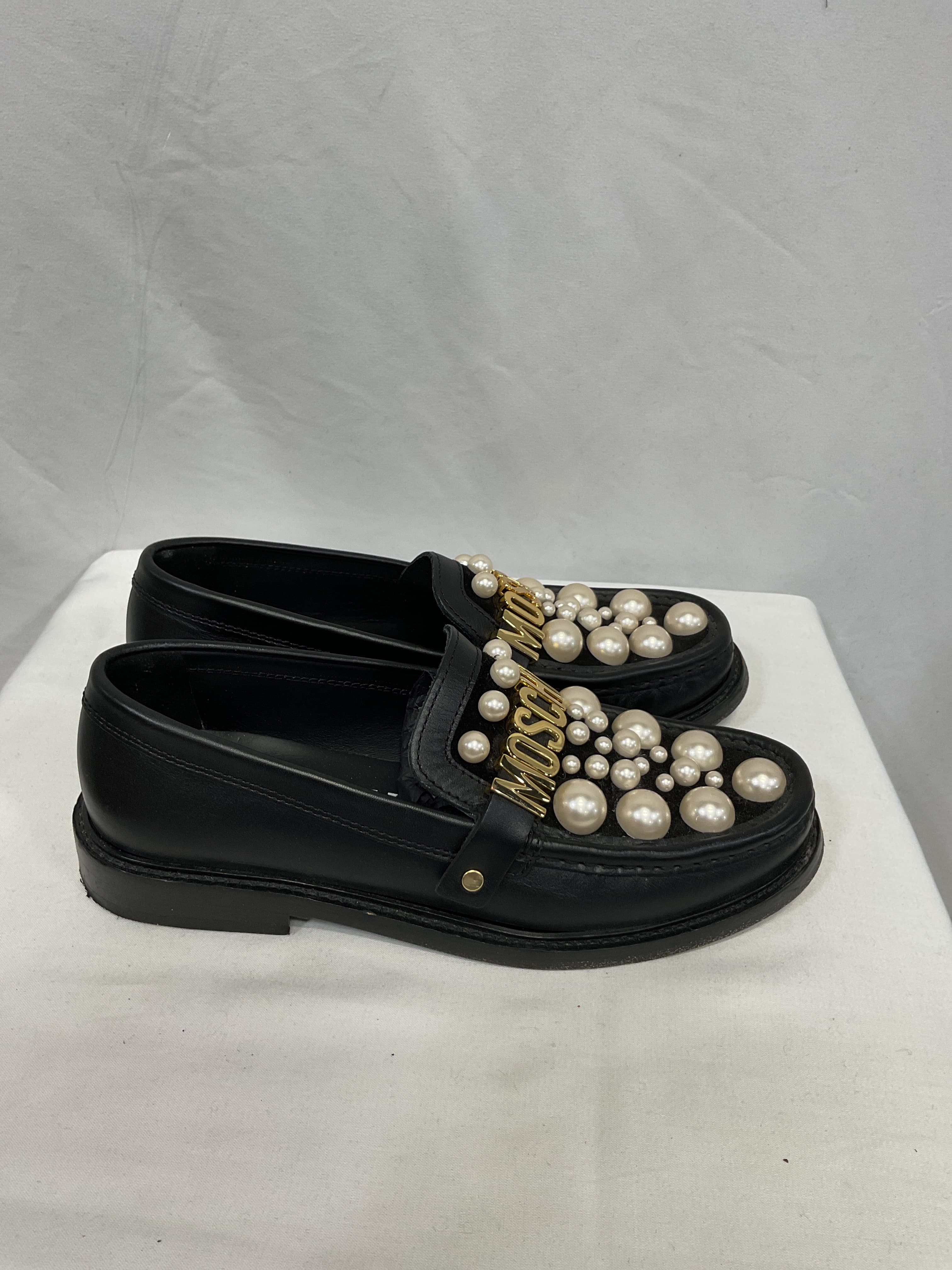Couture! Faux Pearl Moc-Toe Leather Loafers - Image 4