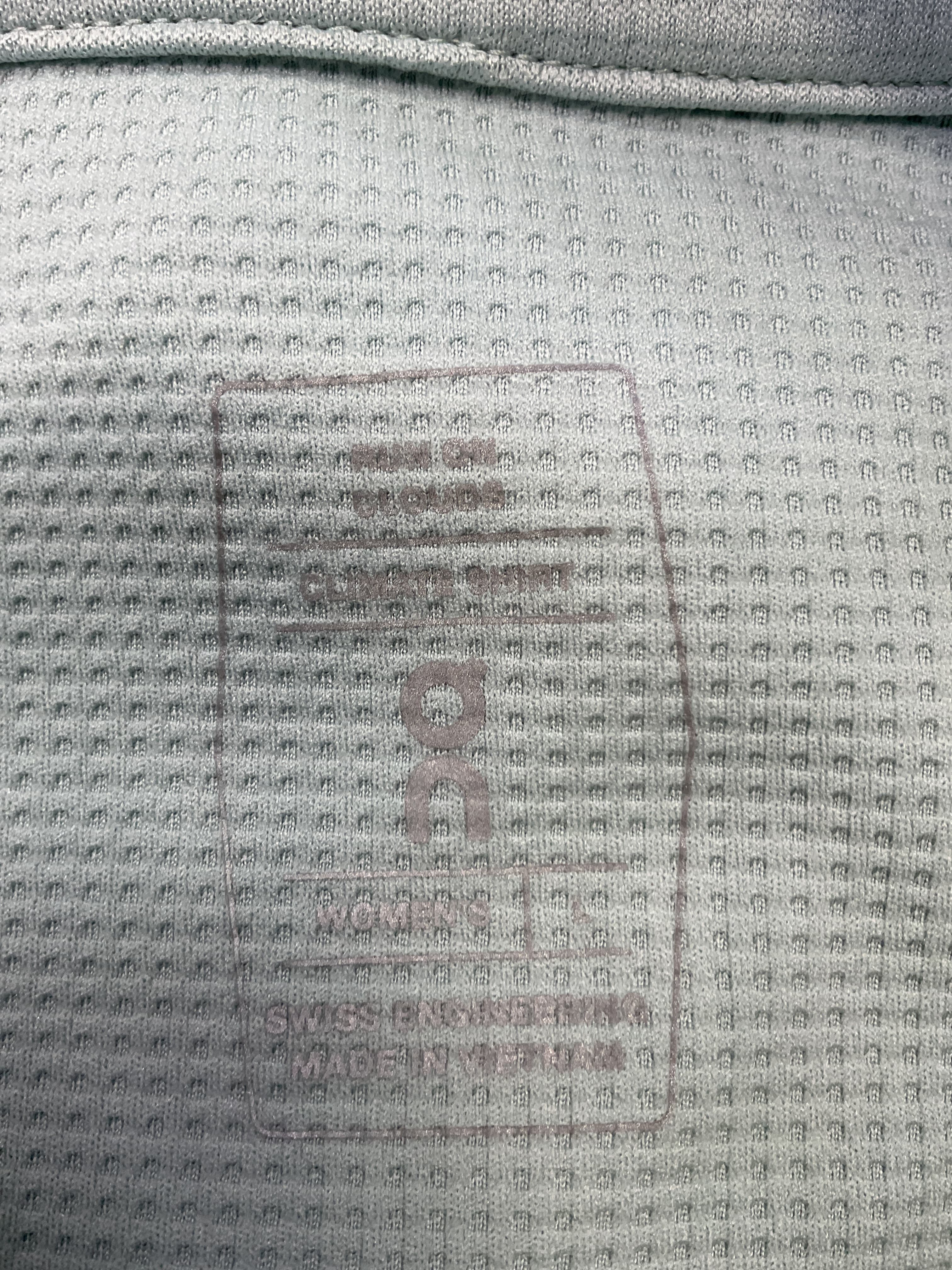 On Climate Shirt - Image 4