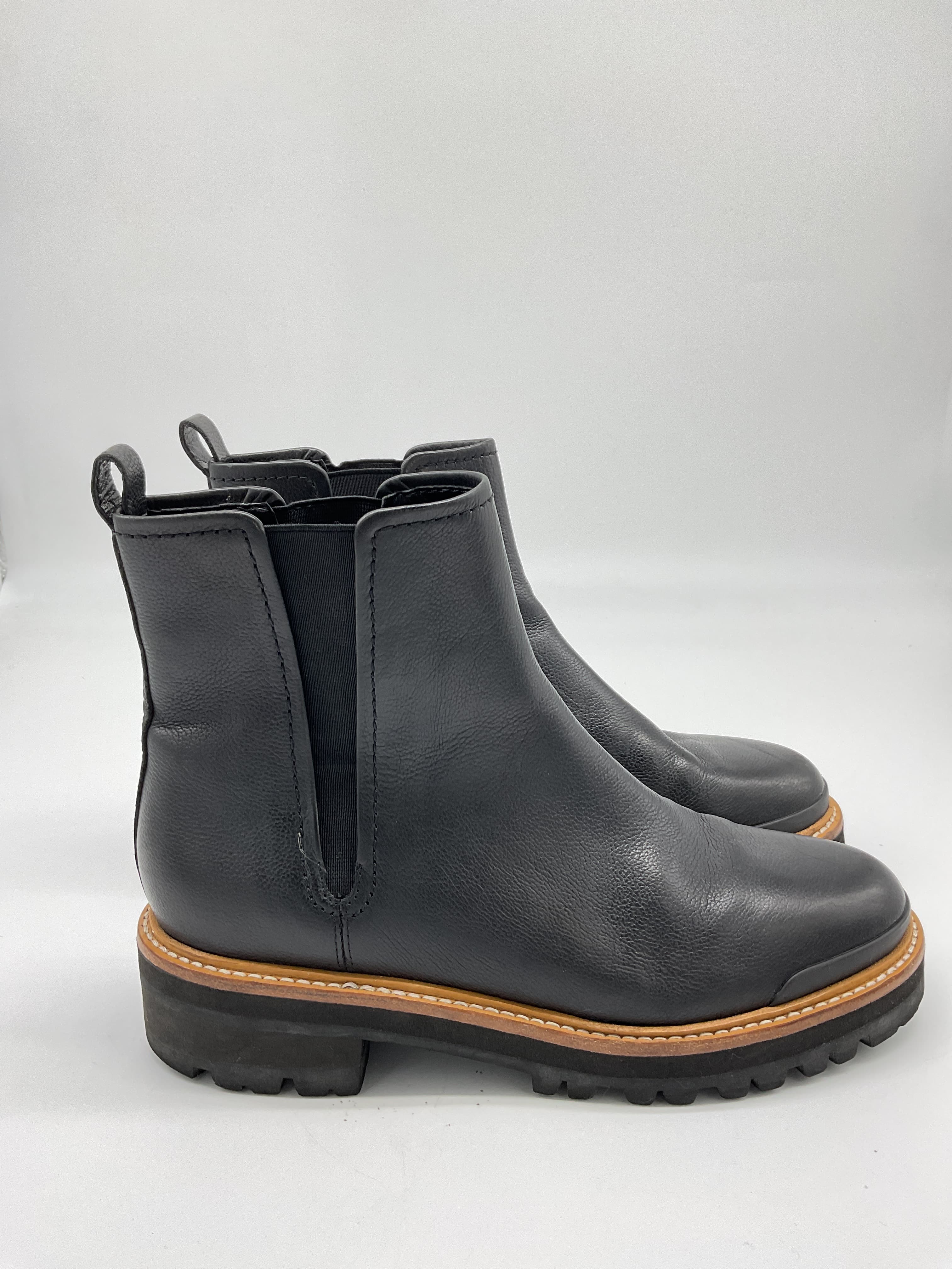 Women's Ilora Chelsea Boots - Image 3
