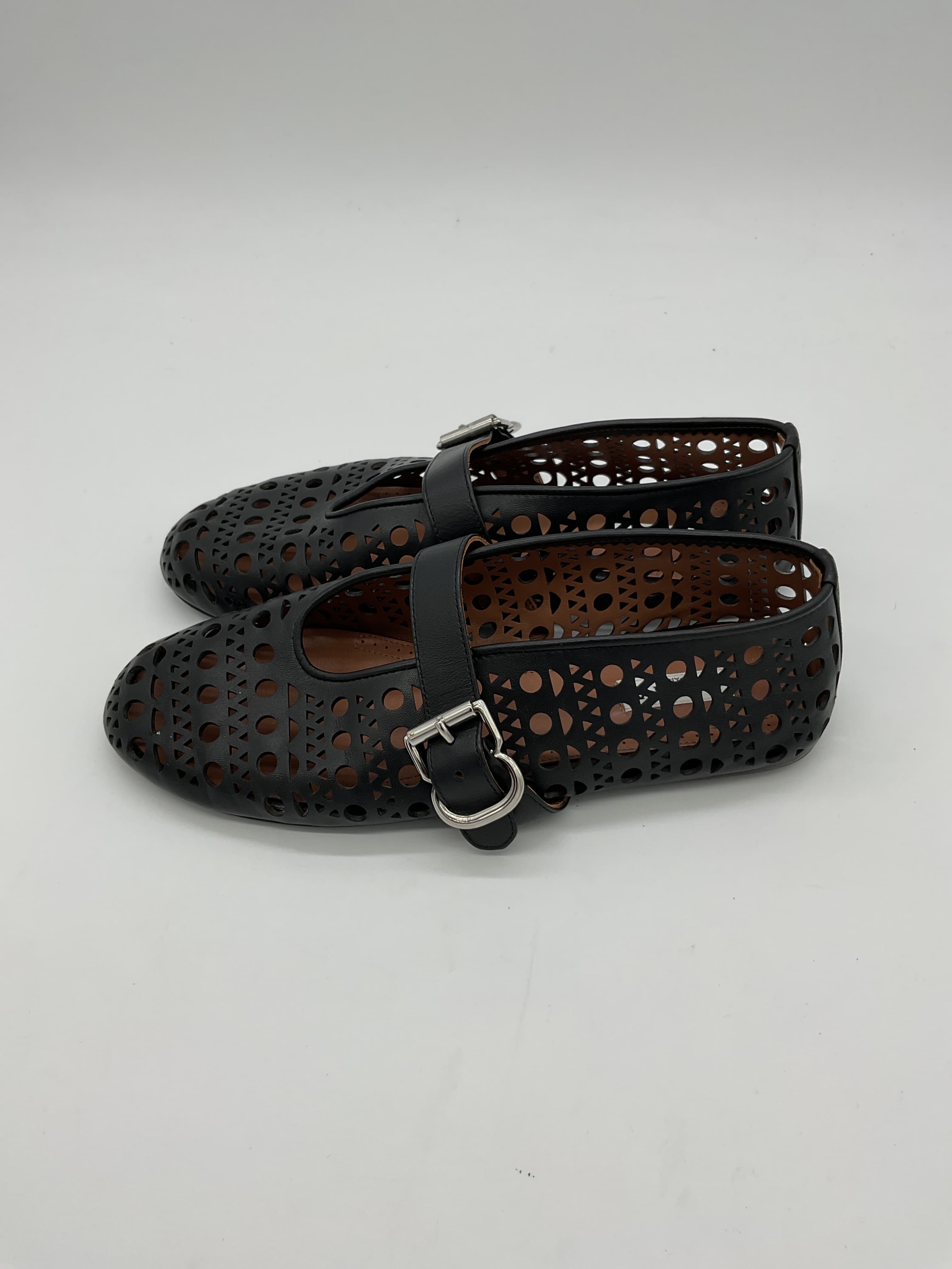 Alaa Ballerina Flat In Noir - Image 2