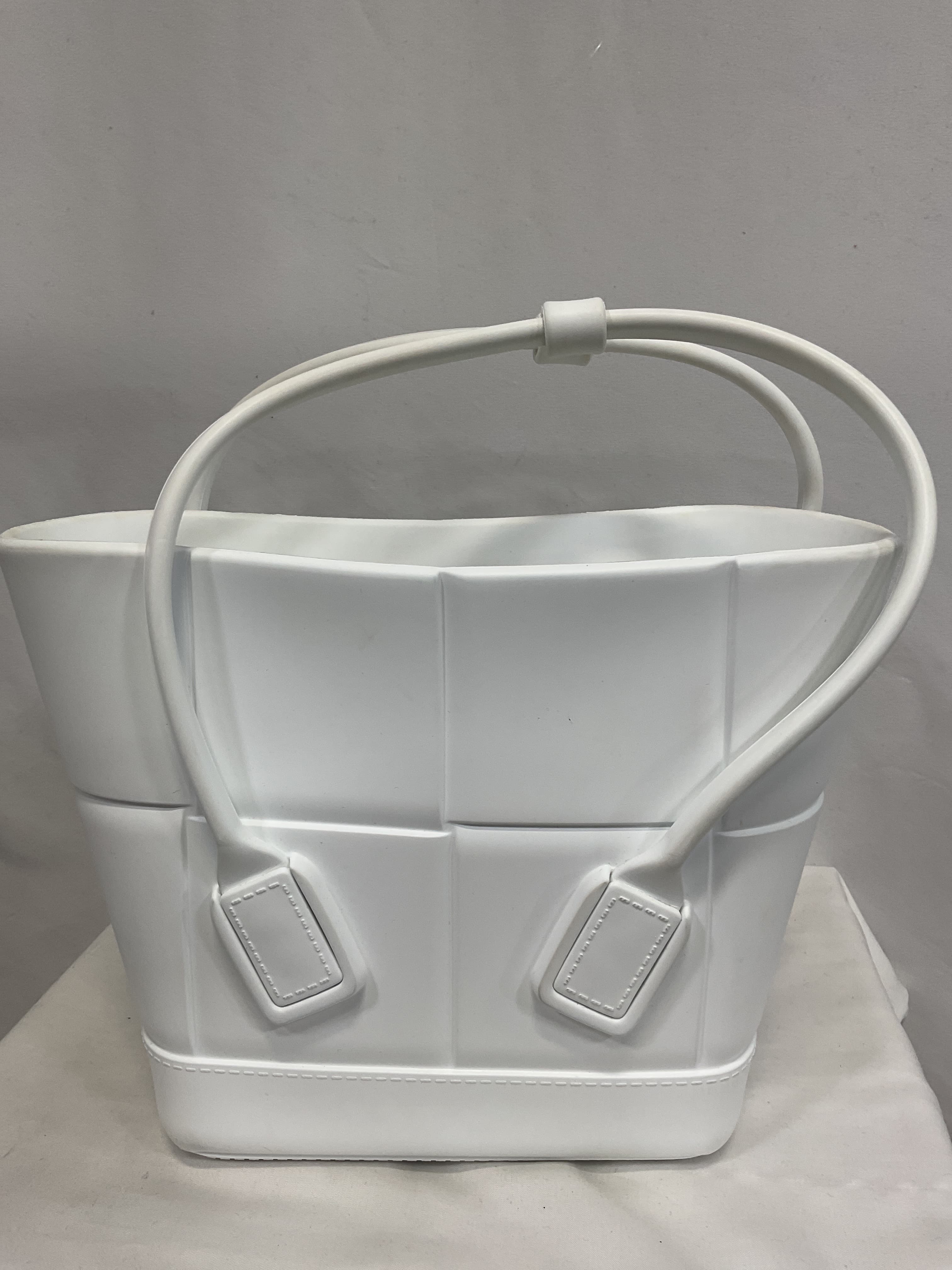 Mini Arco Shopping Tote Bag In Chalk & Silver - Image 3