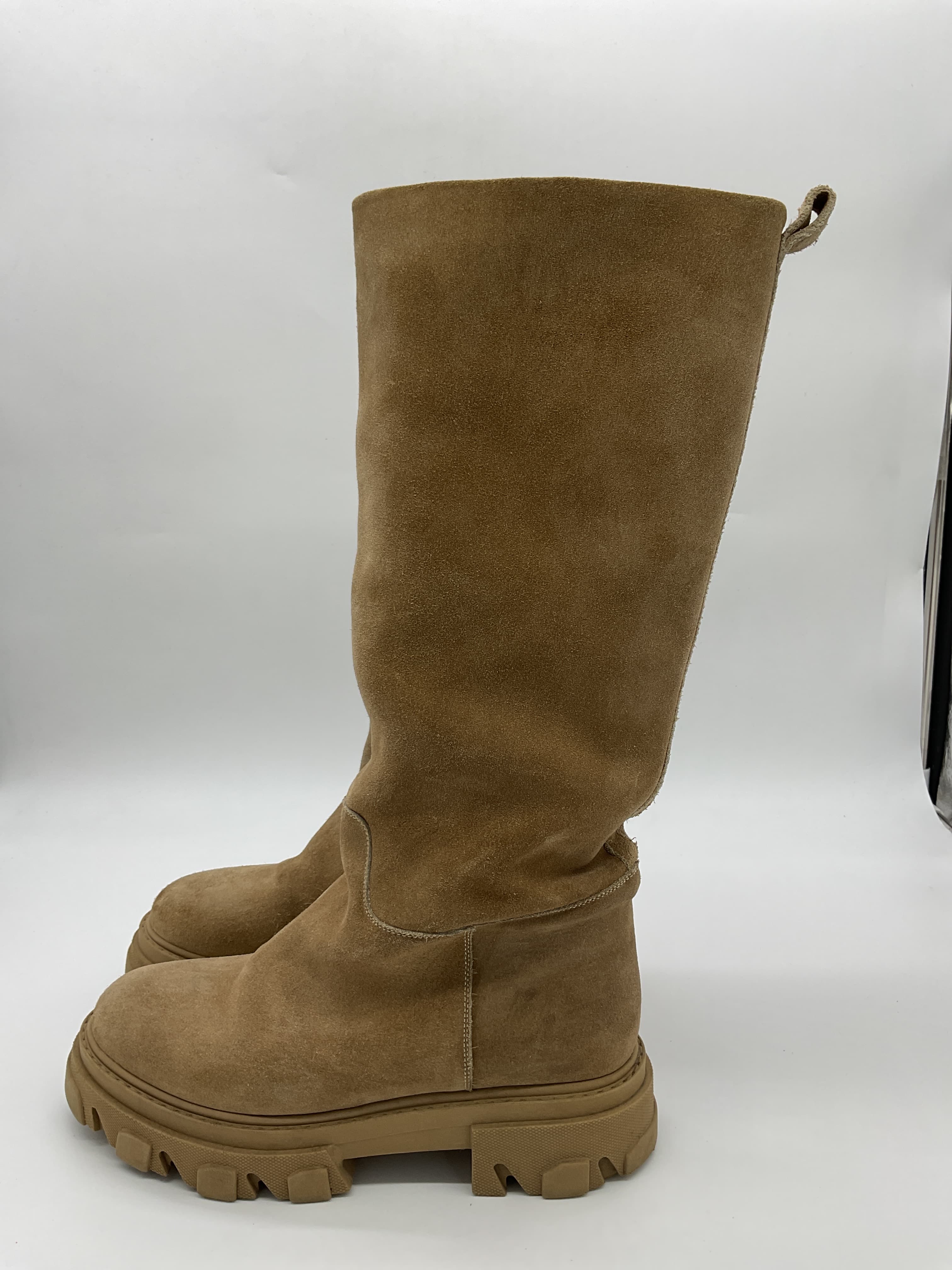 Gia Borghini X Pernille Teisbaek Tubular Boot In Sand - Image 4