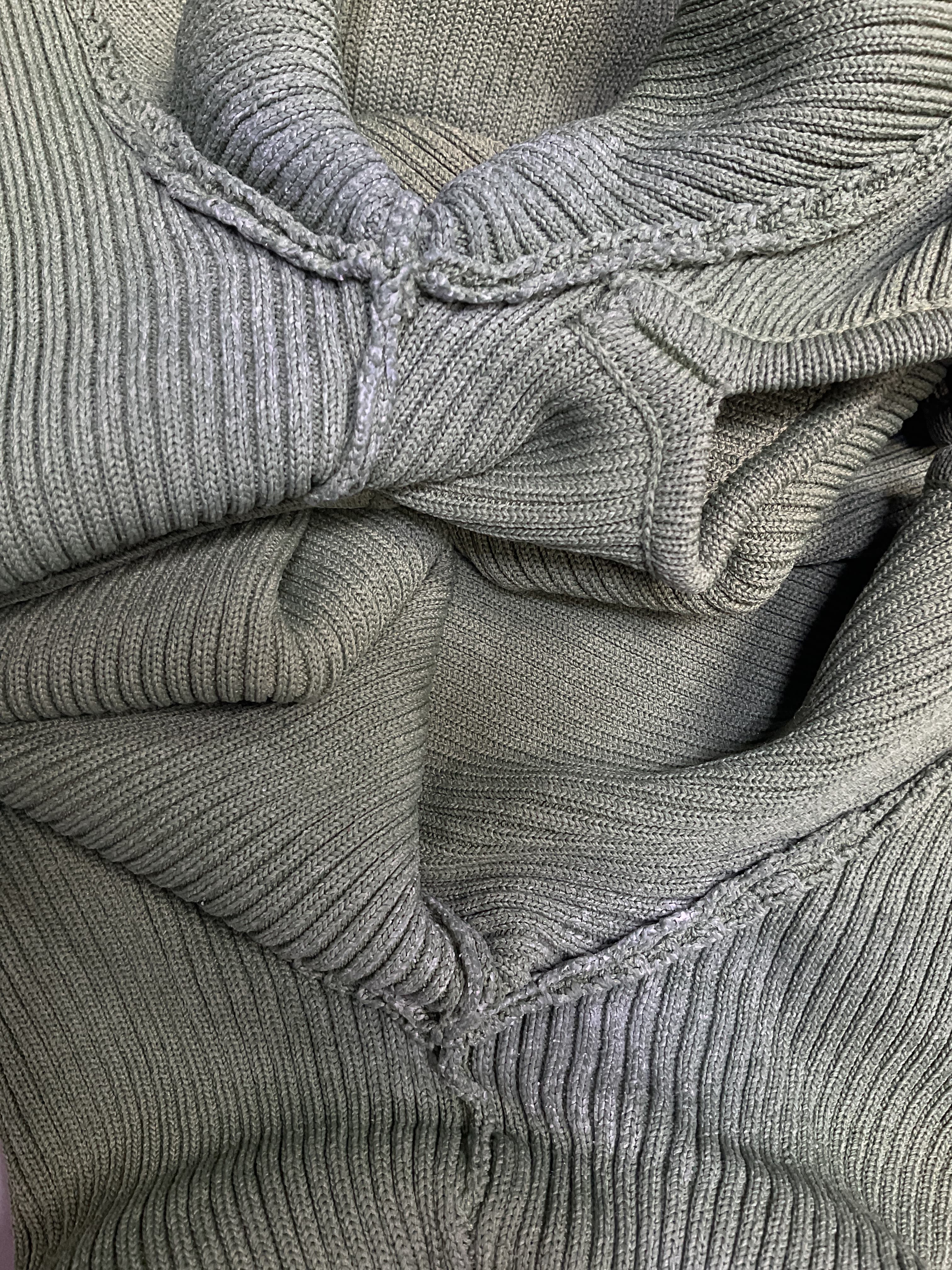 Slashed Crop Tee In Vert Green - Image 2