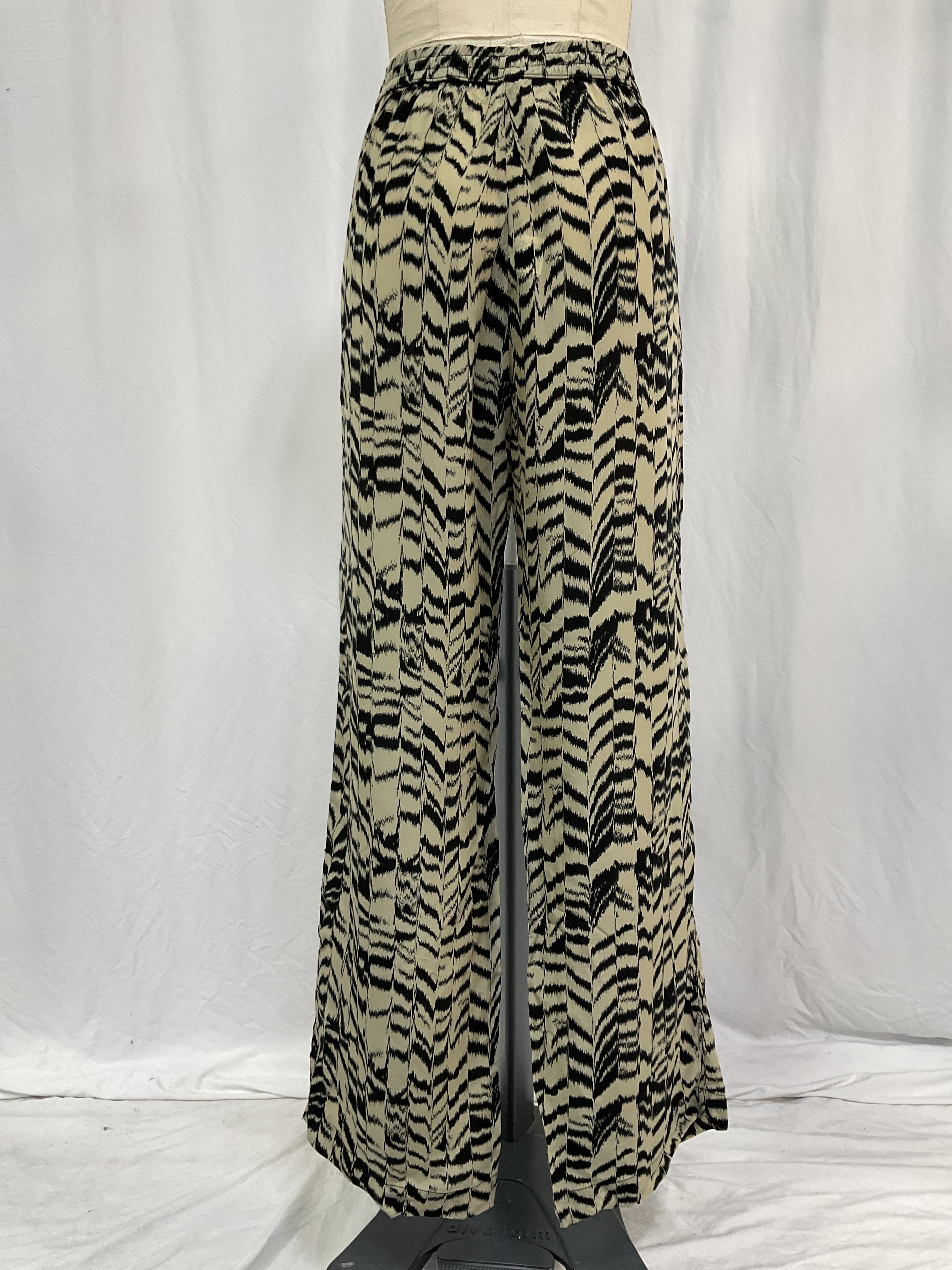 Resort Pant In Olive Oil Zebra - Image 2