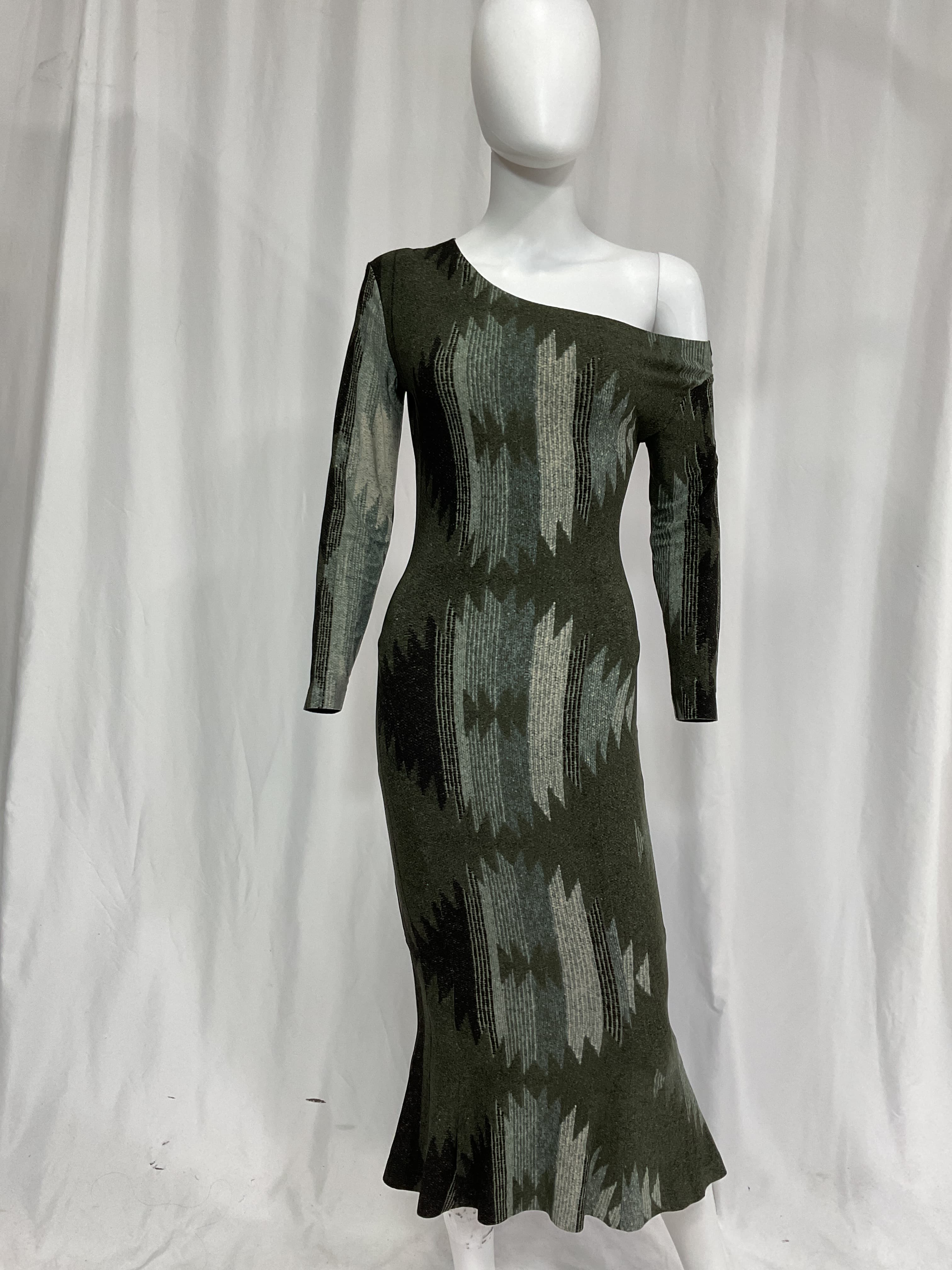 Long Sleeve Drop Shoulder Fishtail Dress - Image 4