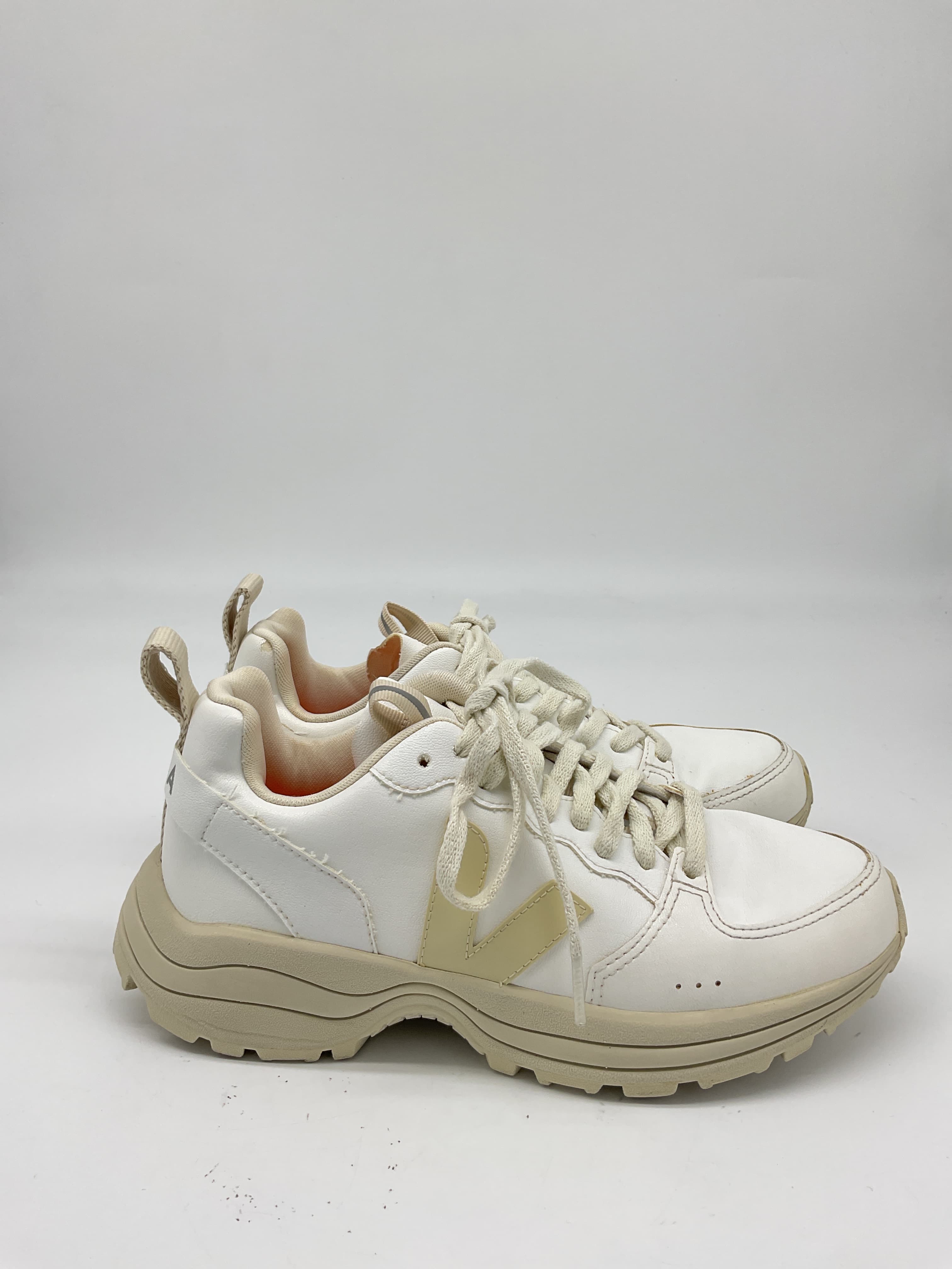 Bastille Venturi Sneaker In White & Pierre - Image 3