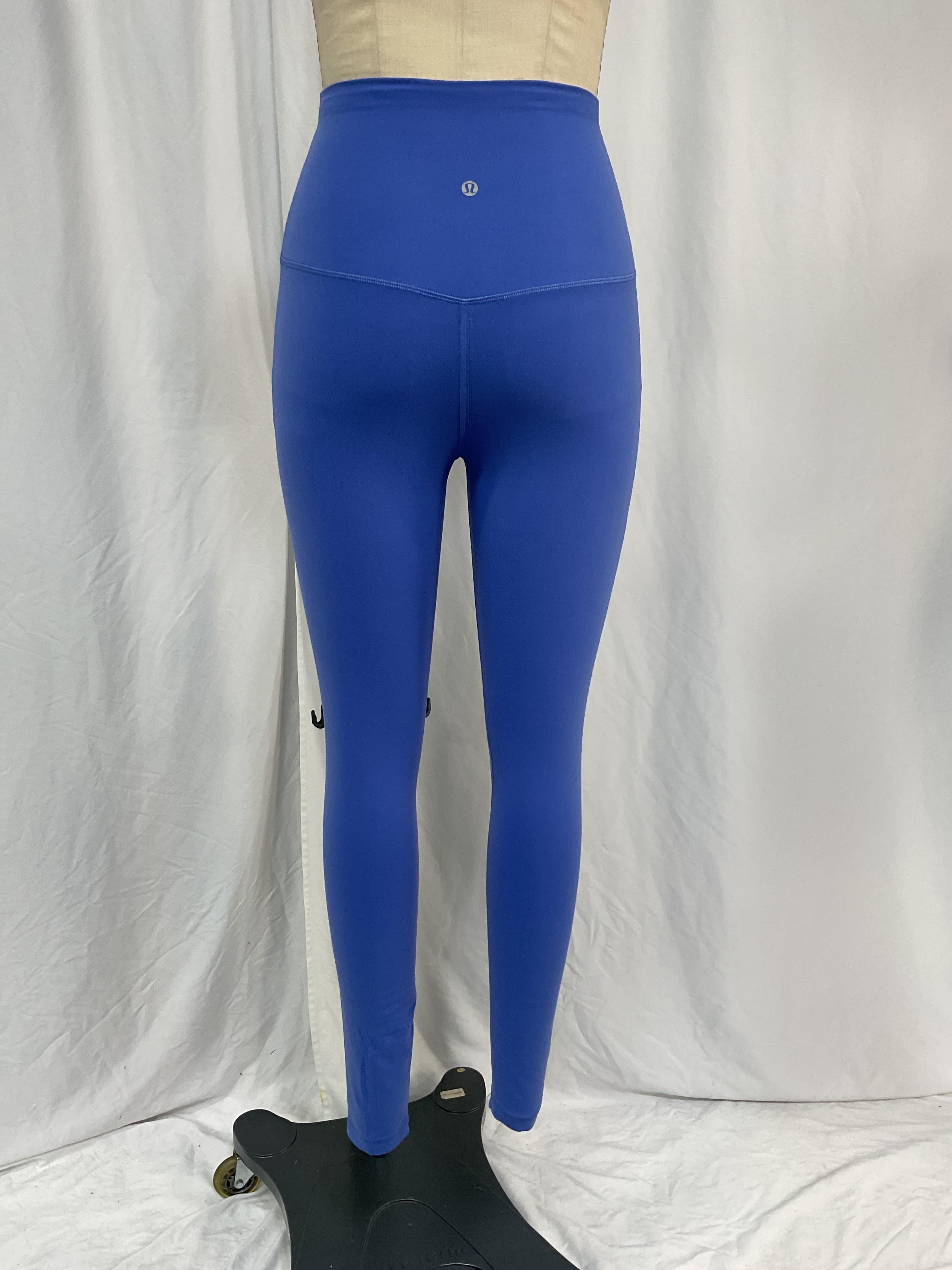 Align Super-High-Rise Pant 28" *online Only - Image 2