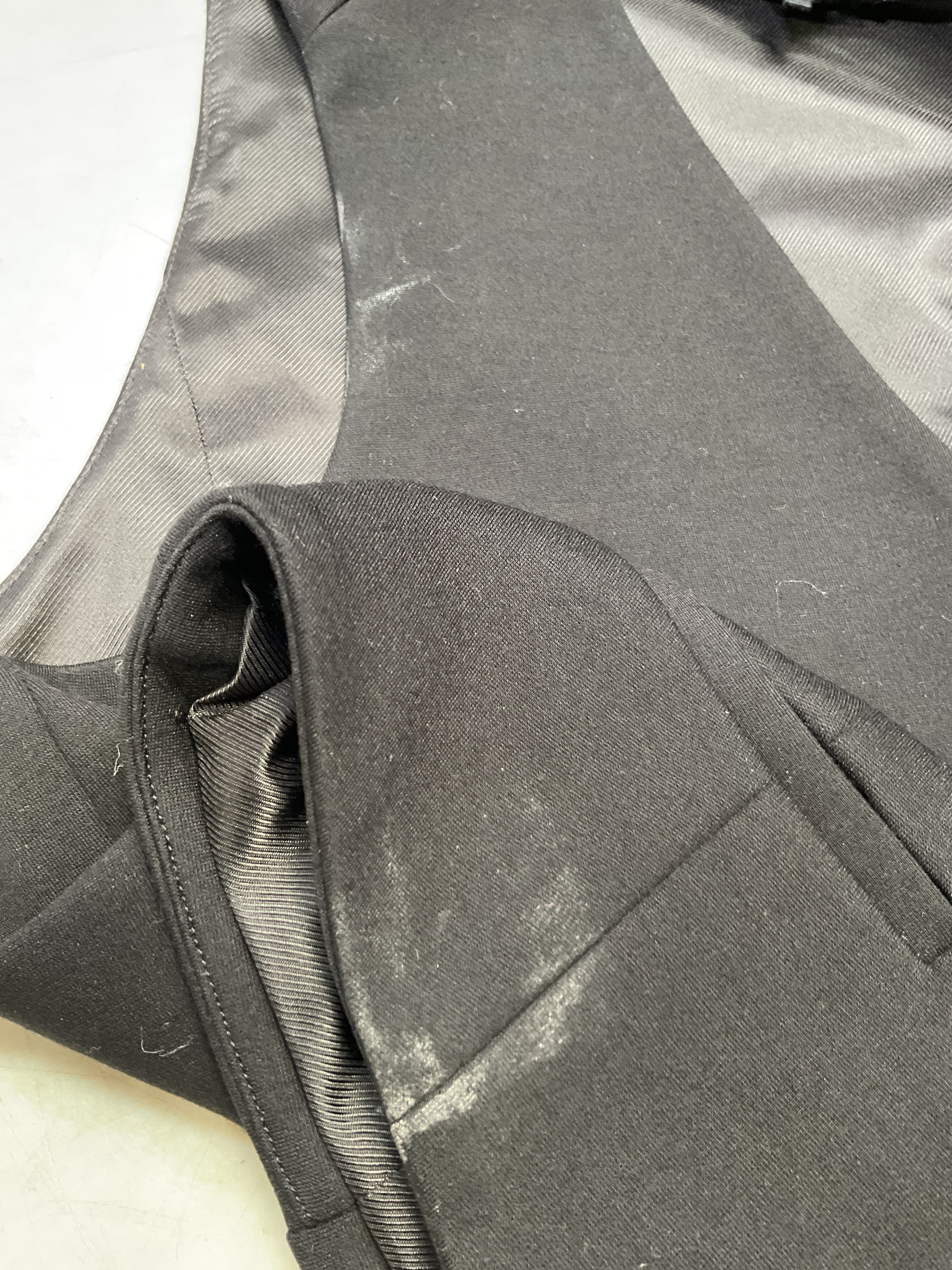 Priya Ponte Vest - Image 2
