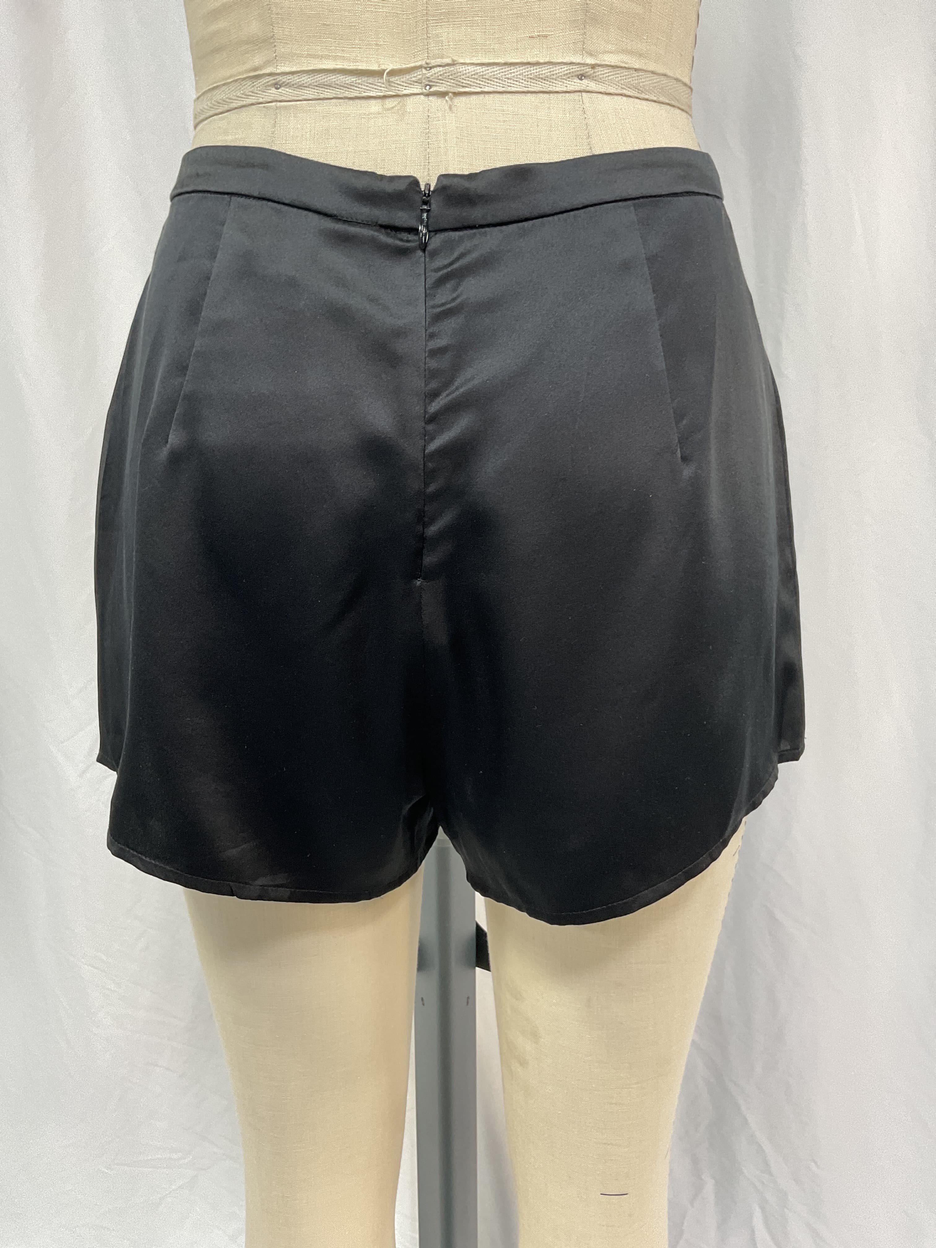 Chloe Silk Short - Image 3