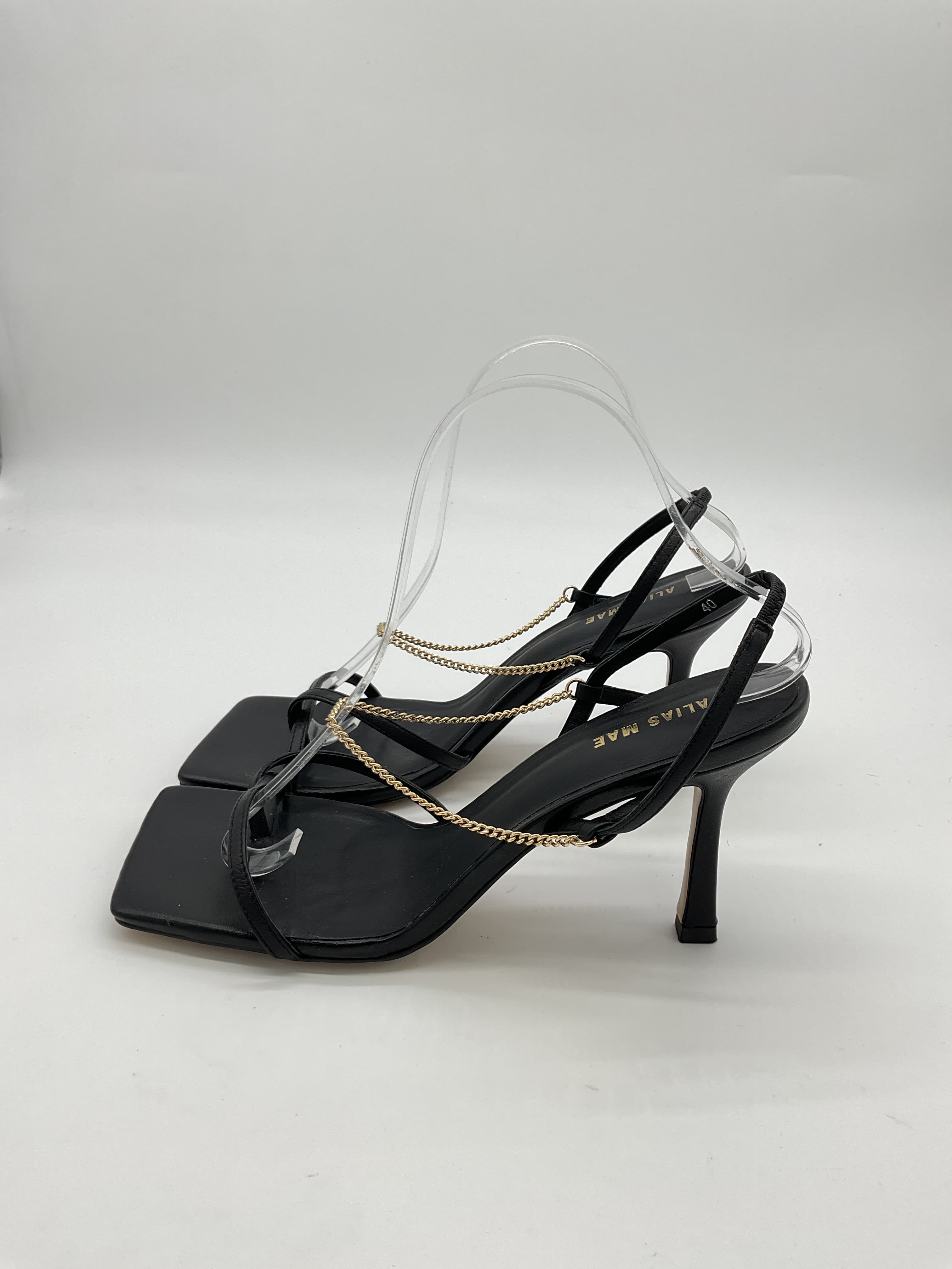 Levi Heel - Image 3