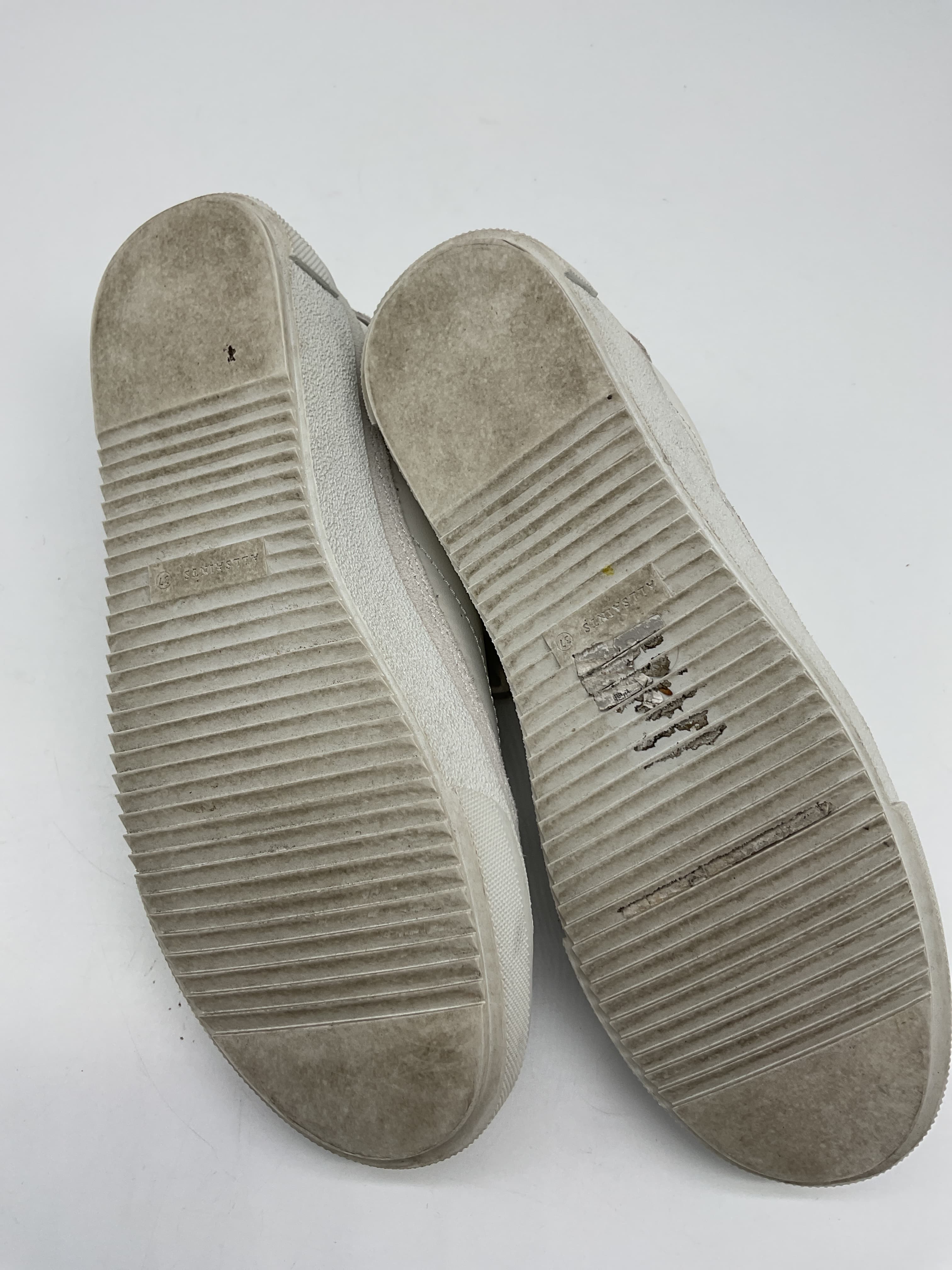 Trish Sneaker In Chalk White - Image 3