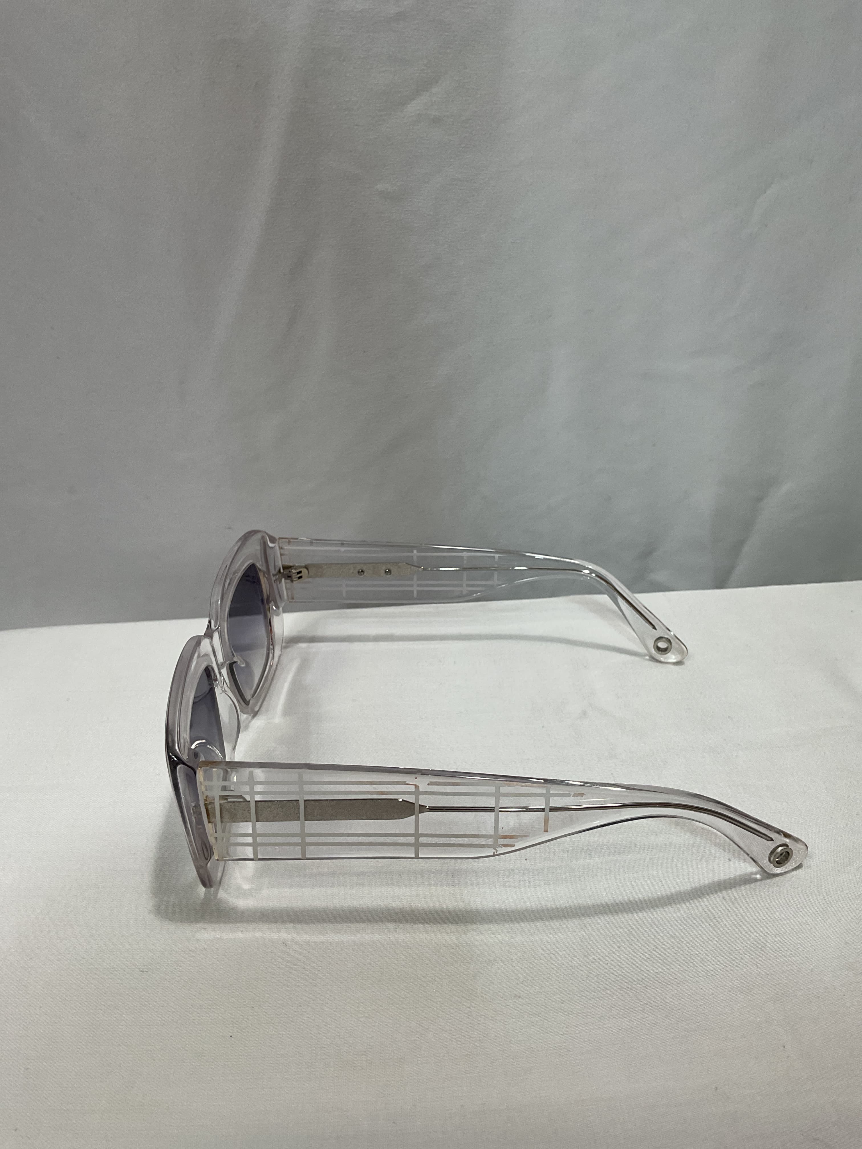 Meira Sunglasses In Clear - Image 4