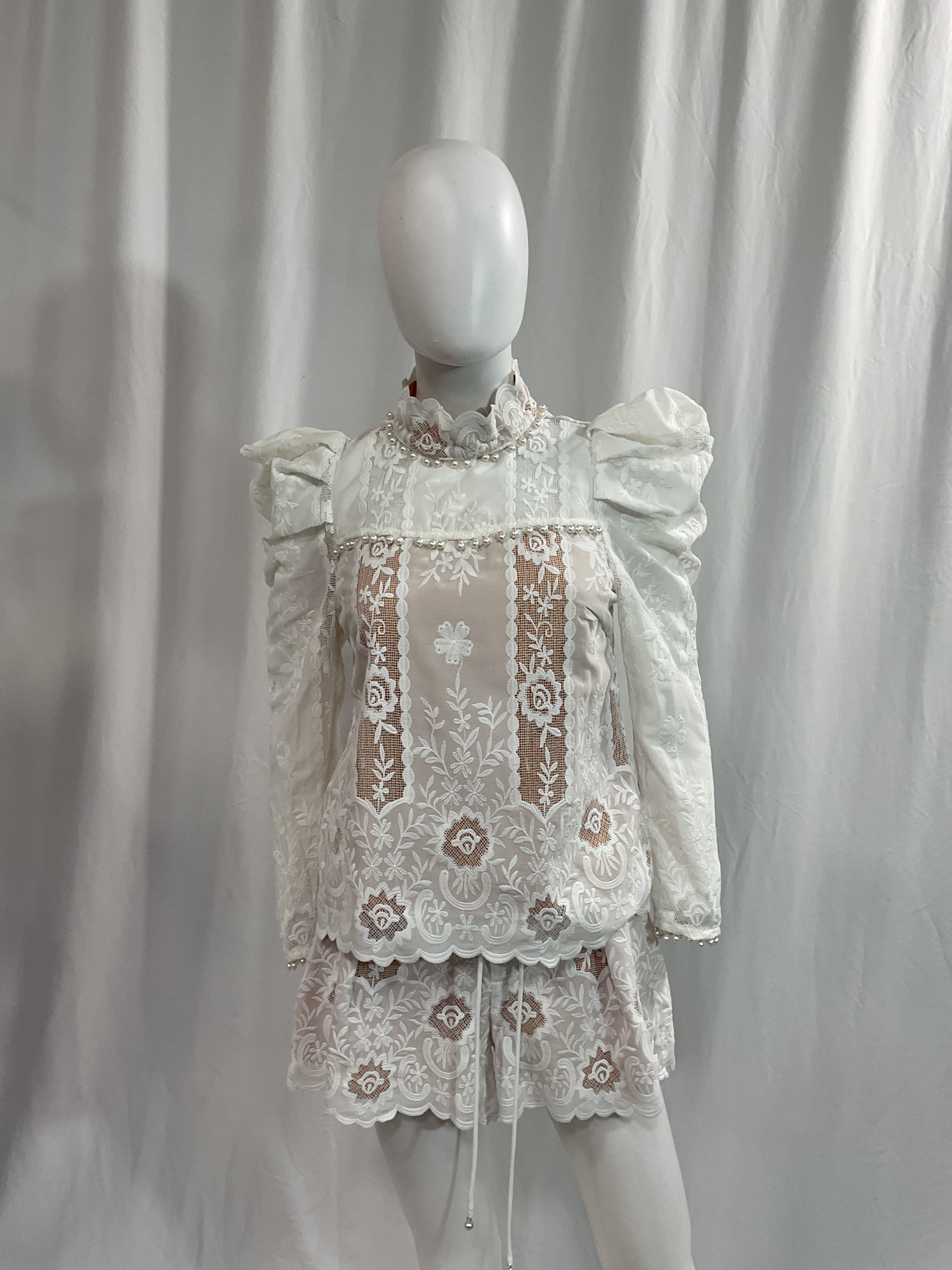 Jimena Set In Ivory & Nude - Image 4