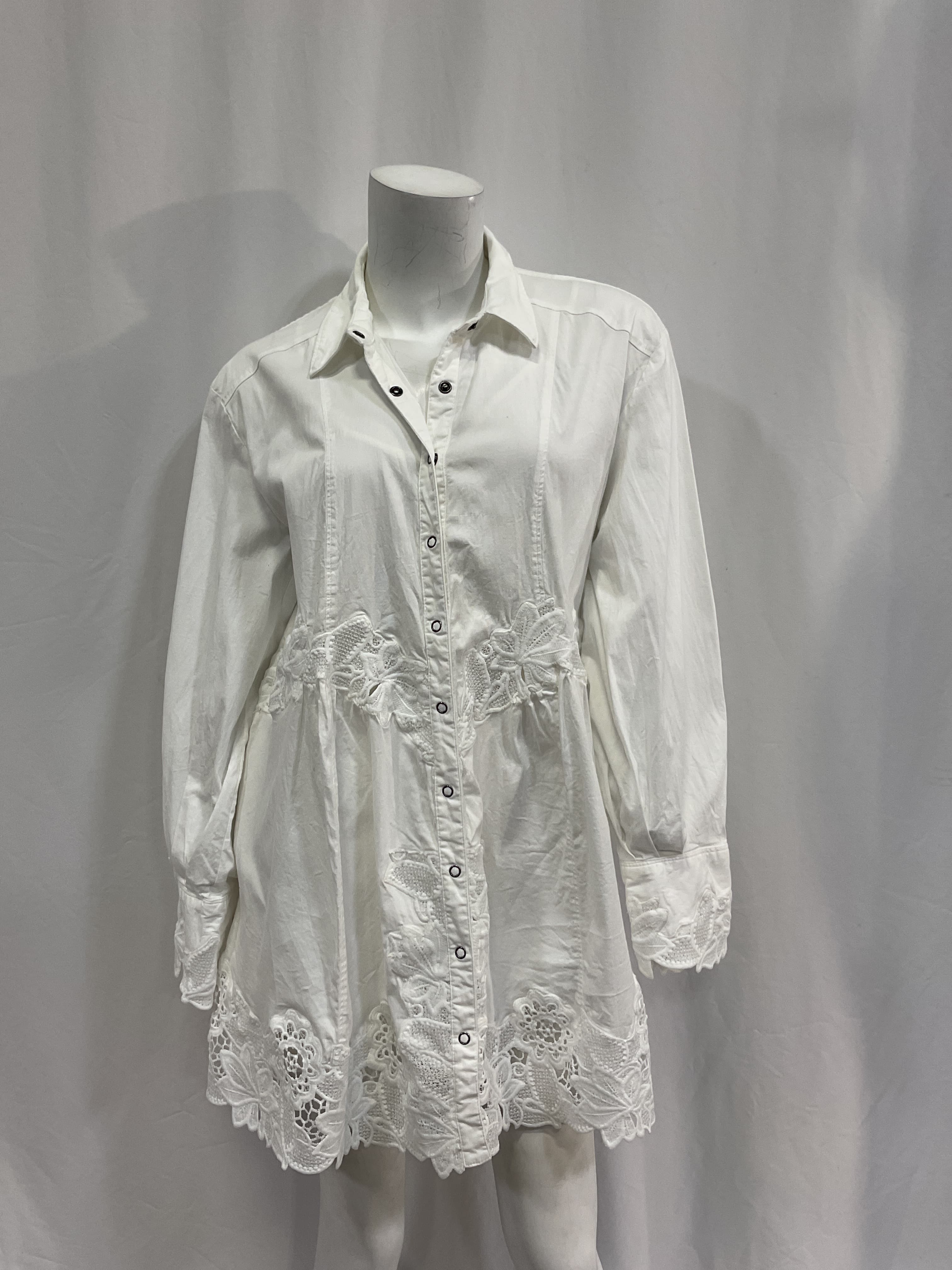 Constance Mini Dress In White - Image 2
