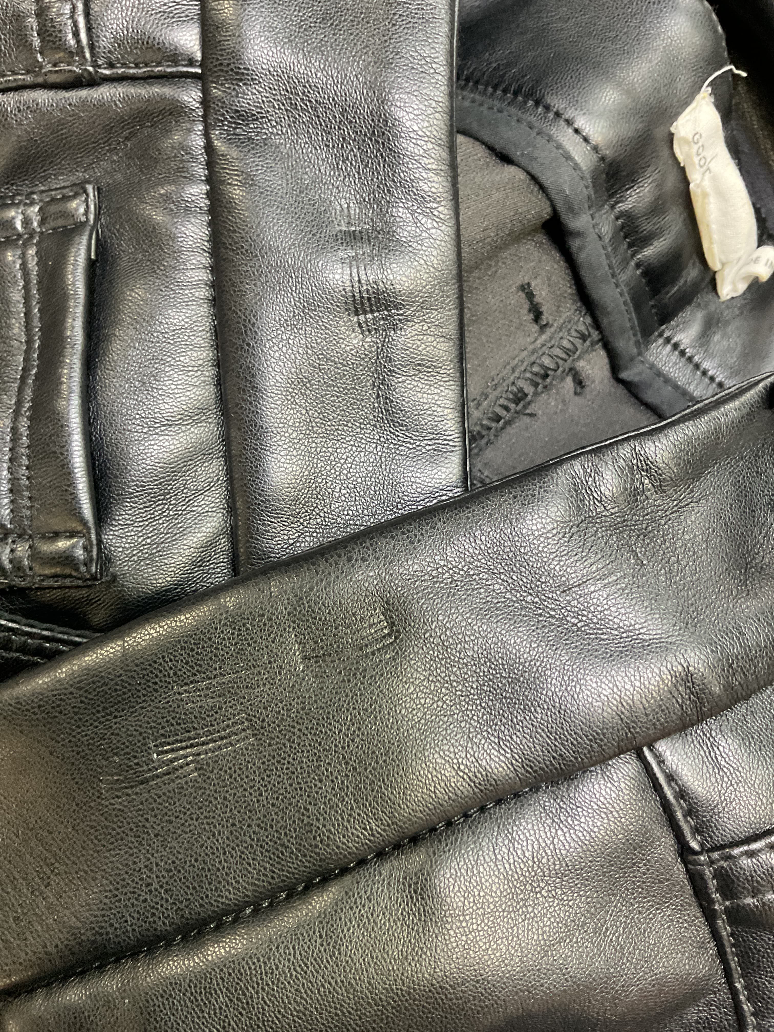 Better Than Leather Good Icon - Image 2