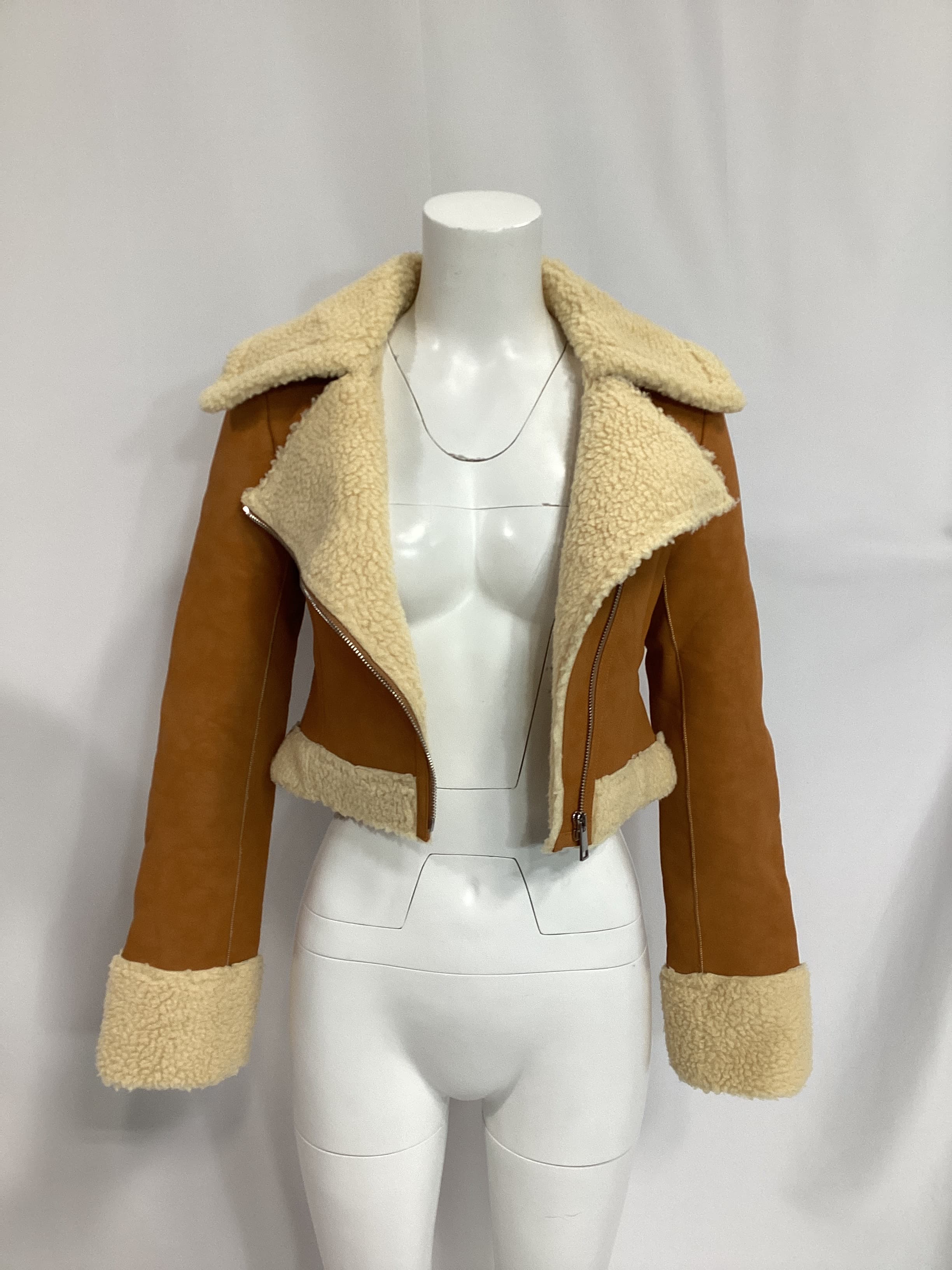 L'academie X Bridget Taryn Fitted Shearling Jacket In Tan - Image 3