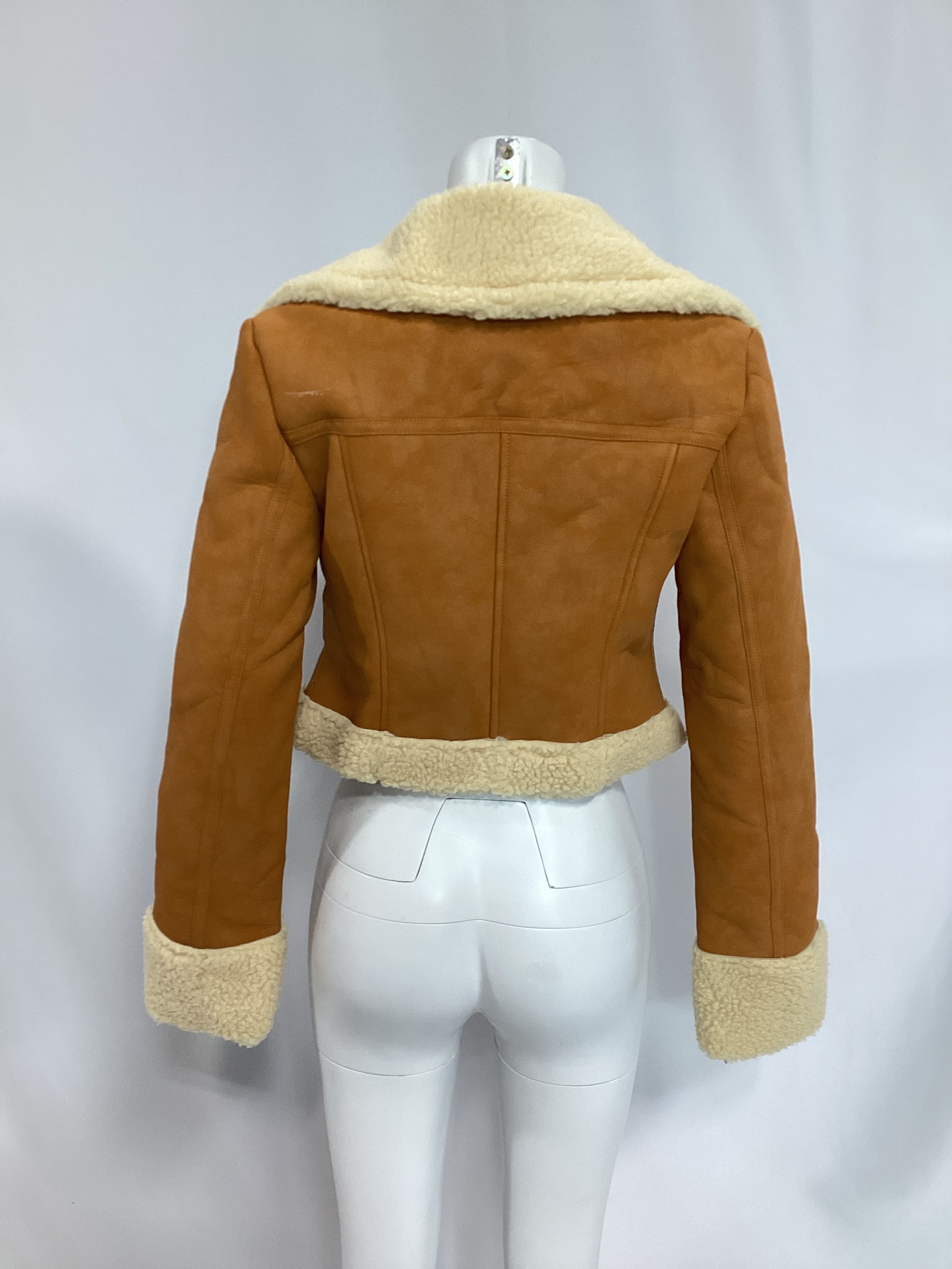 L'academie X Bridget Taryn Fitted Shearling Jacket In Tan - Image 4