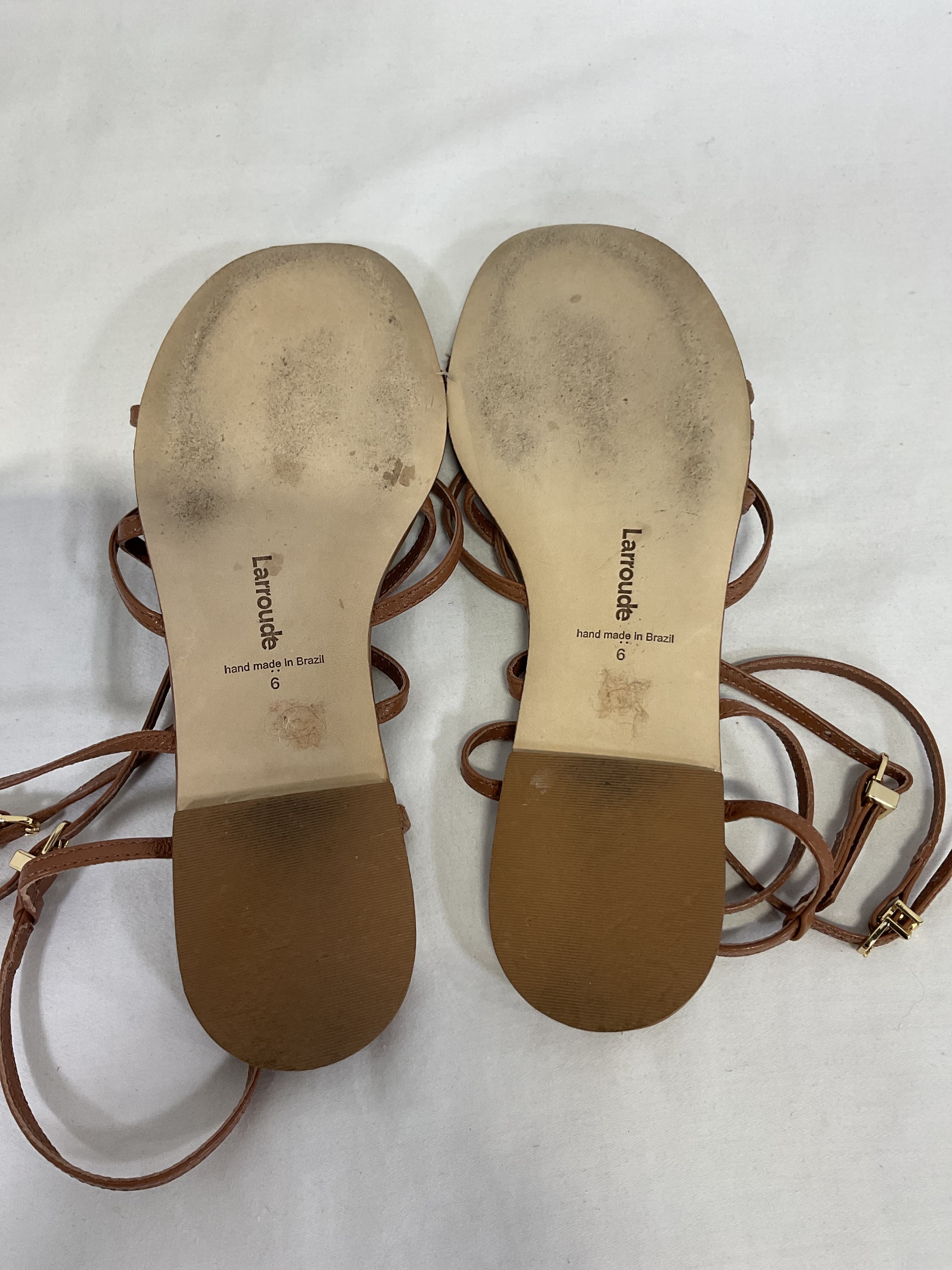 Naomi Flat Sandal In Caramel - Image 3