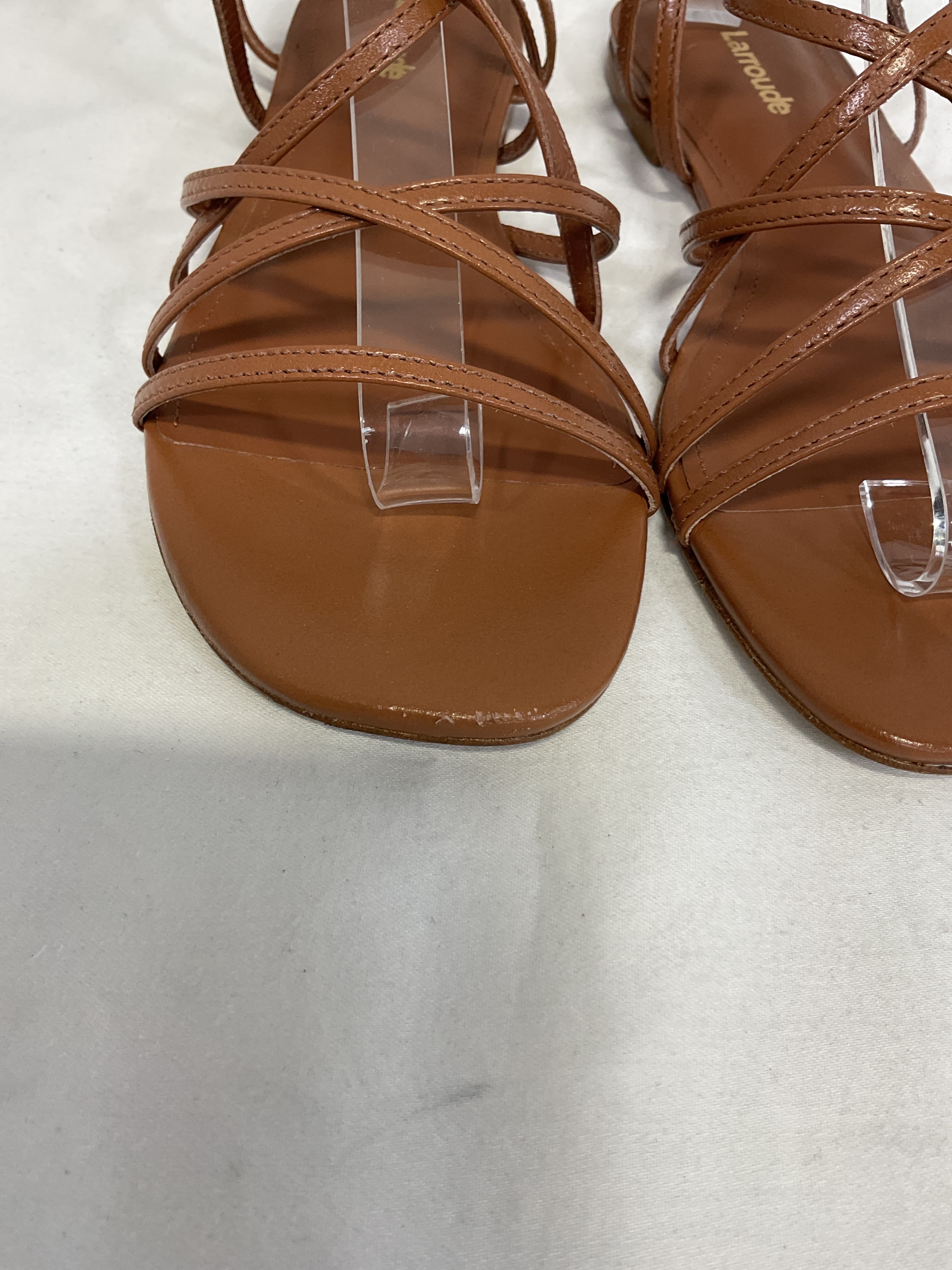 Naomi Flat Sandal In Caramel - Image 2