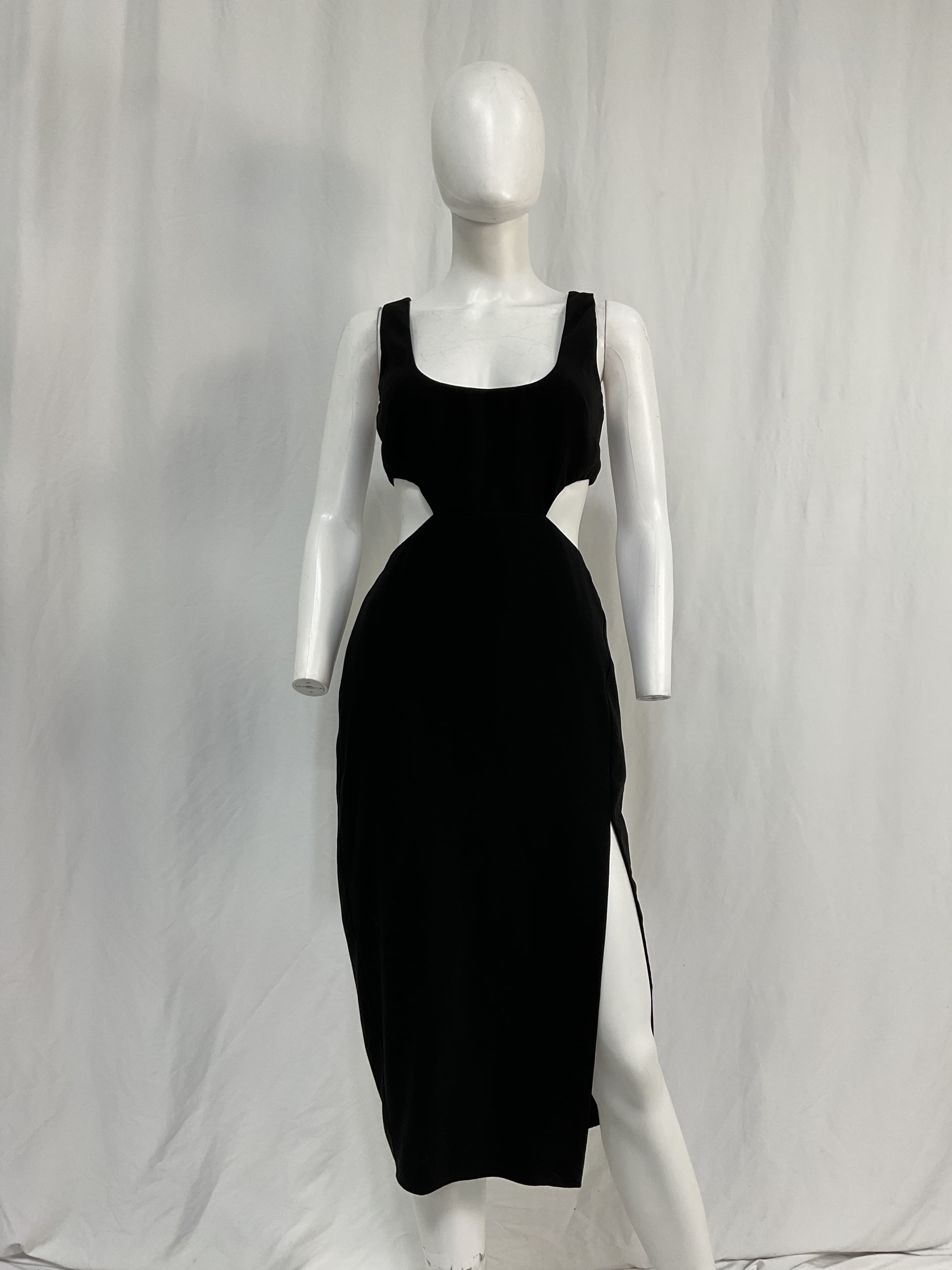 Titus Midi Dress In Black - Image 3