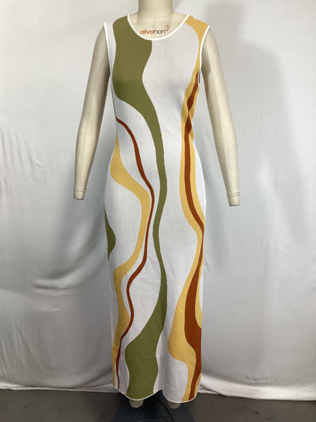 Ziggy Knitted Midi Dress In Abstract - Image 4