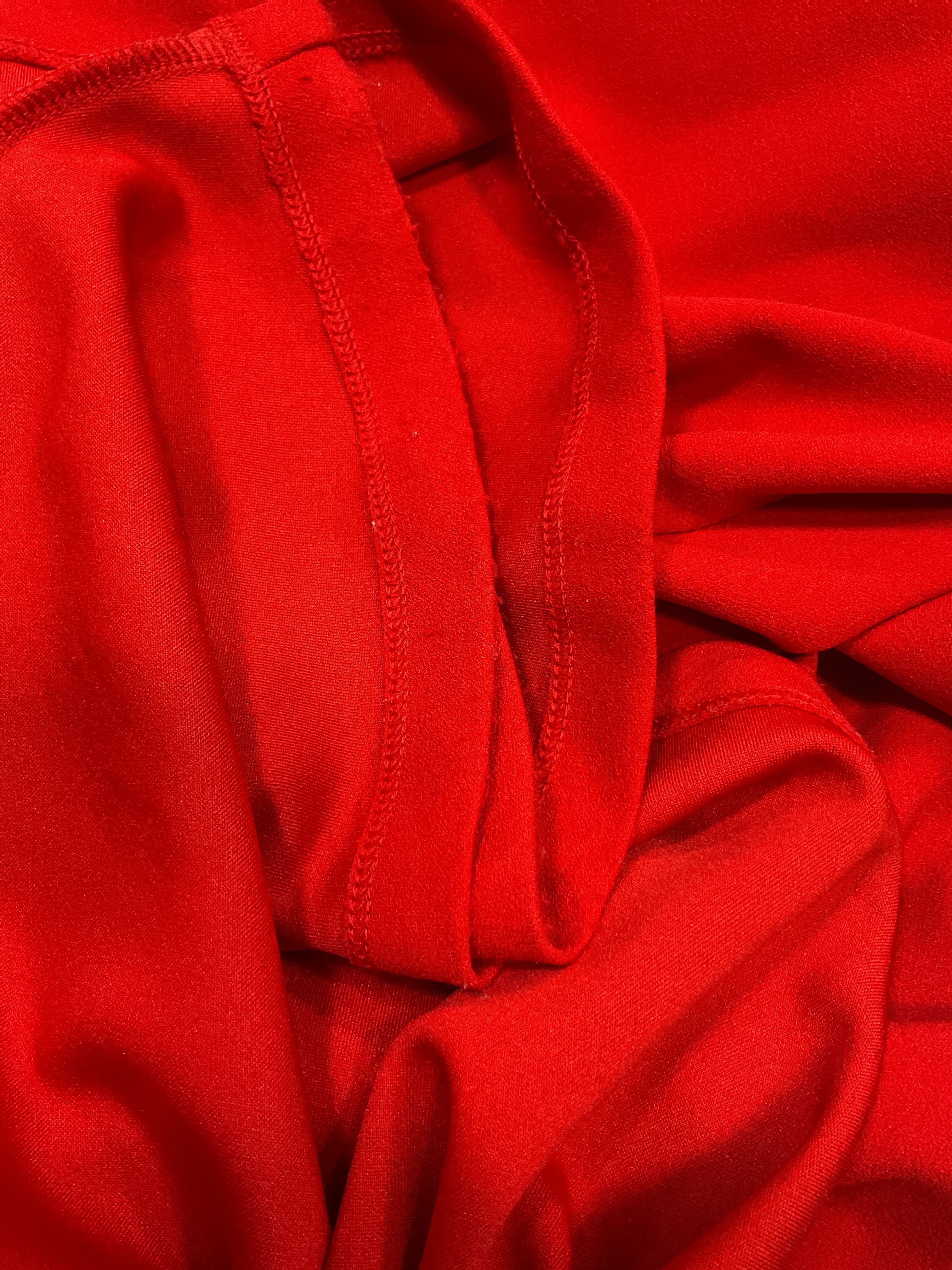 Viva 2way Gown In Red - Image 4