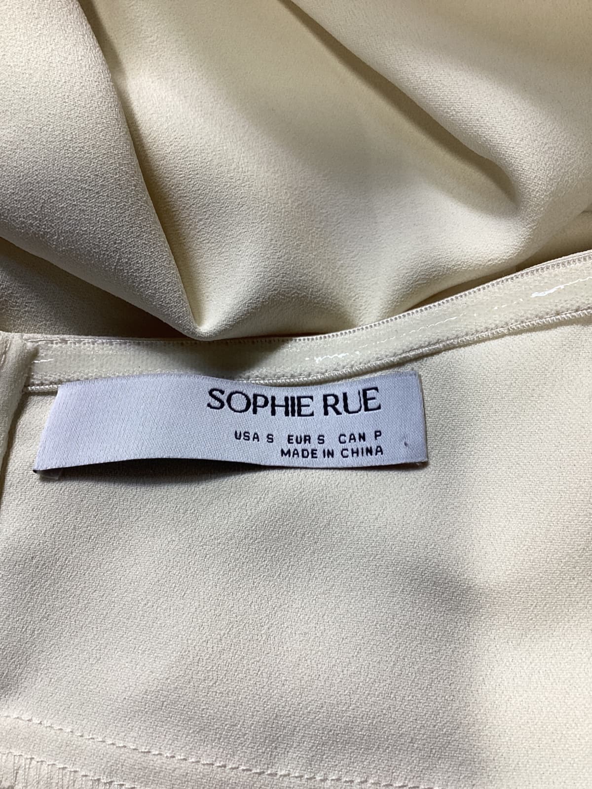 Coeur Strapless Top In Creme - Image 4