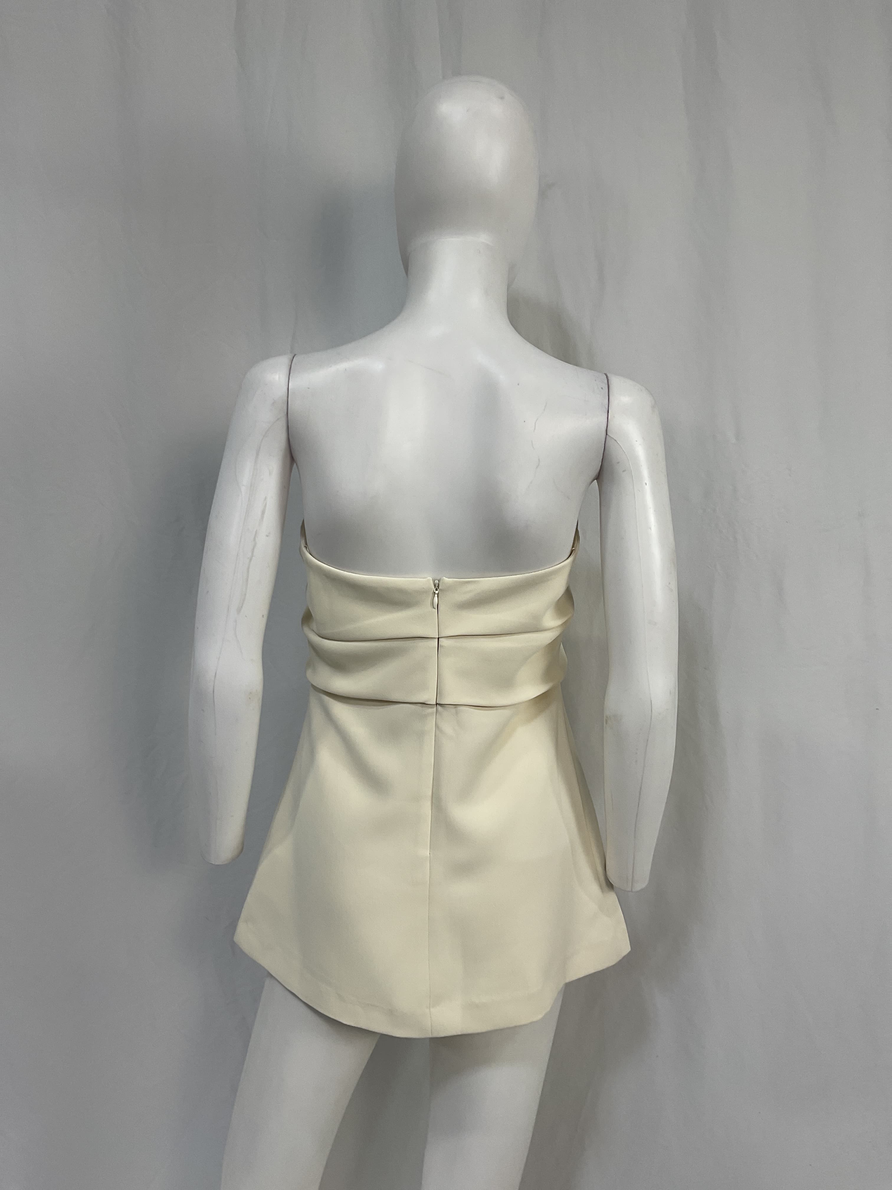 Coeur Strapless Top In Creme - Image 2