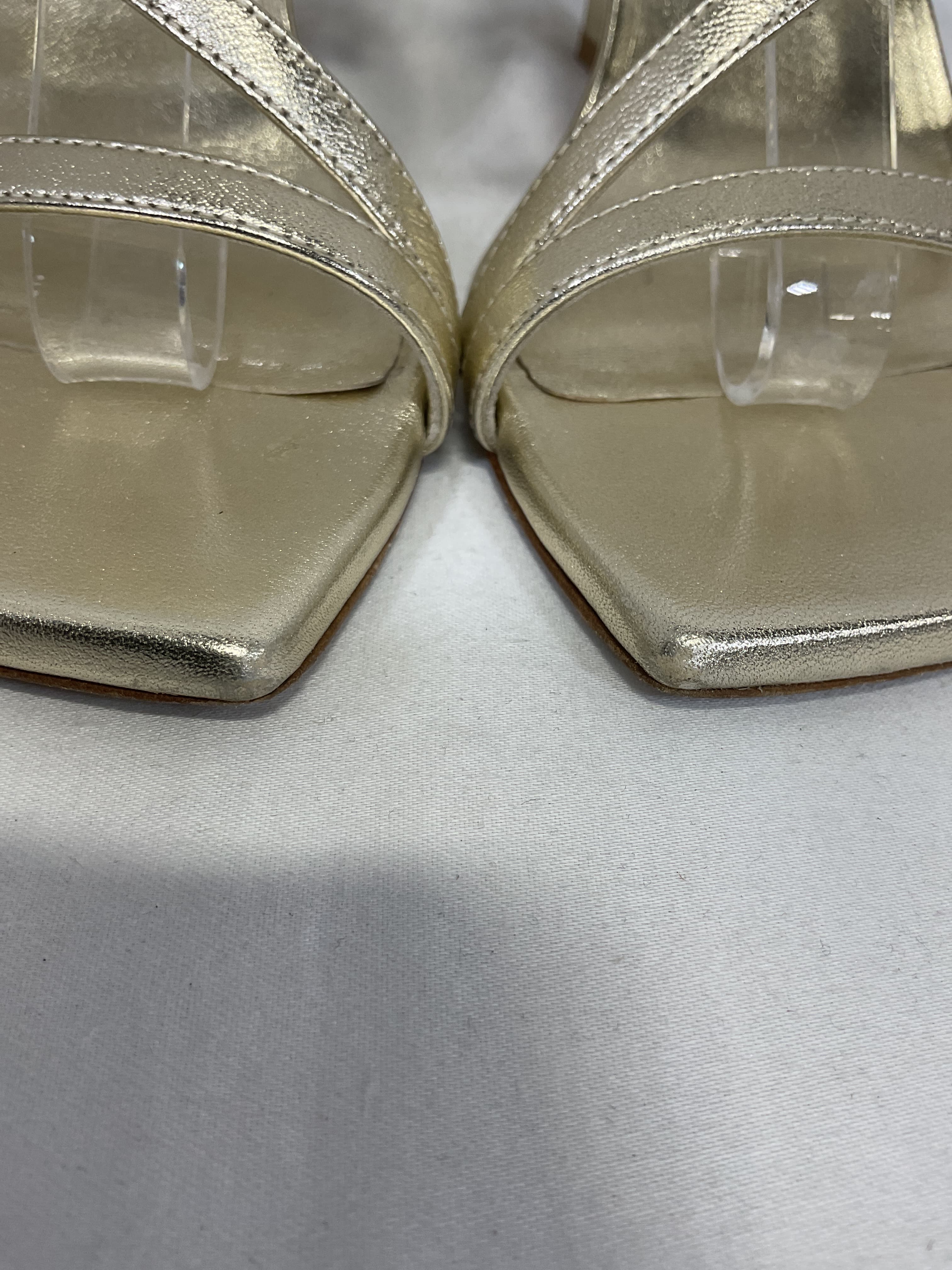 Oasis Sandal In Light Gold - Image 4