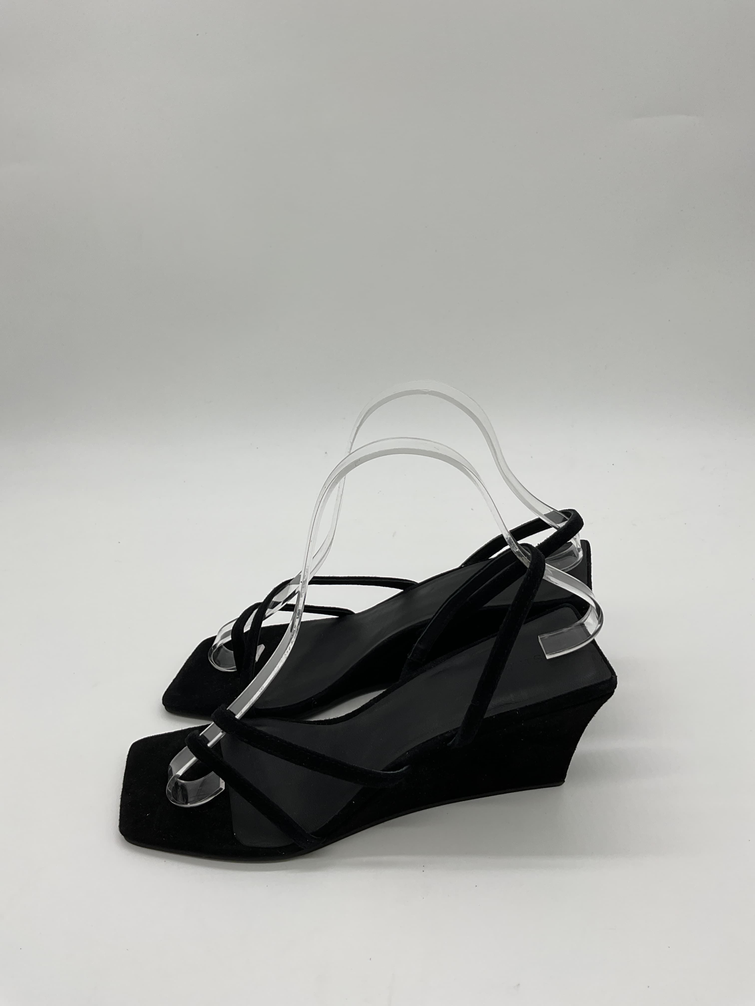 Spiral Wedge In Black - Image 4