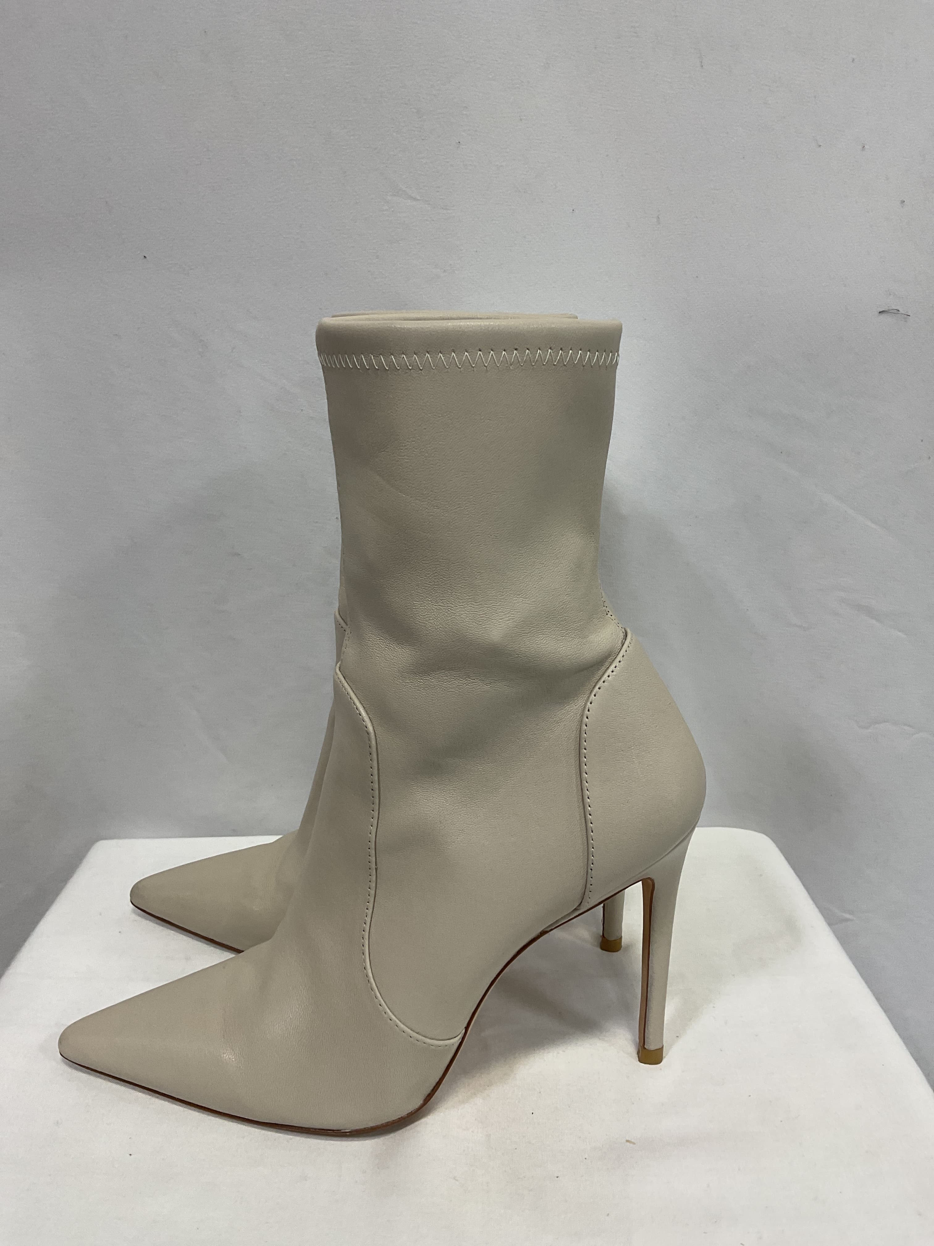 Stuart 100 Stretch Bootie In Oat - Image 3