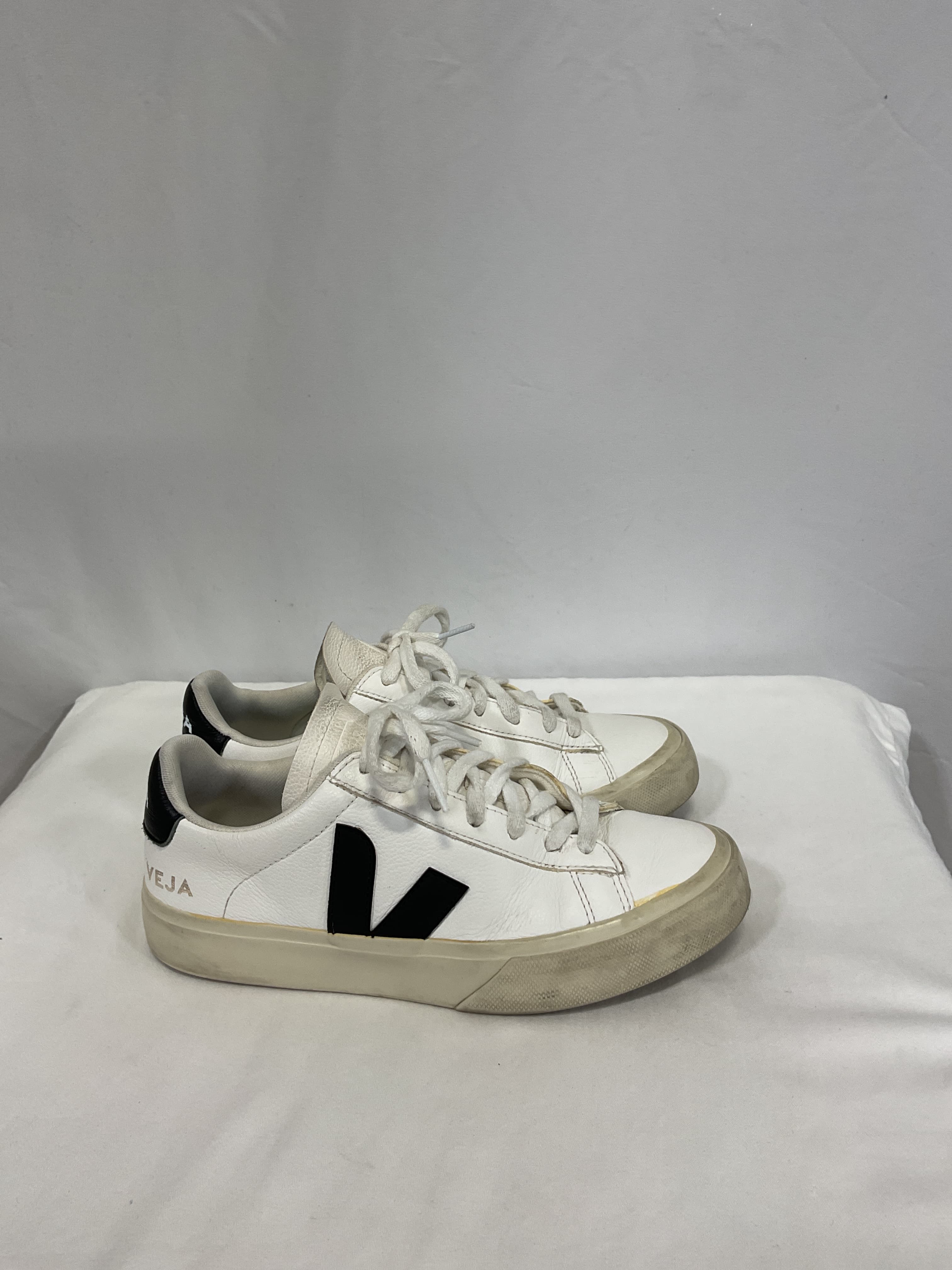 Campo Sneaker In Extra White & Black - Image 4