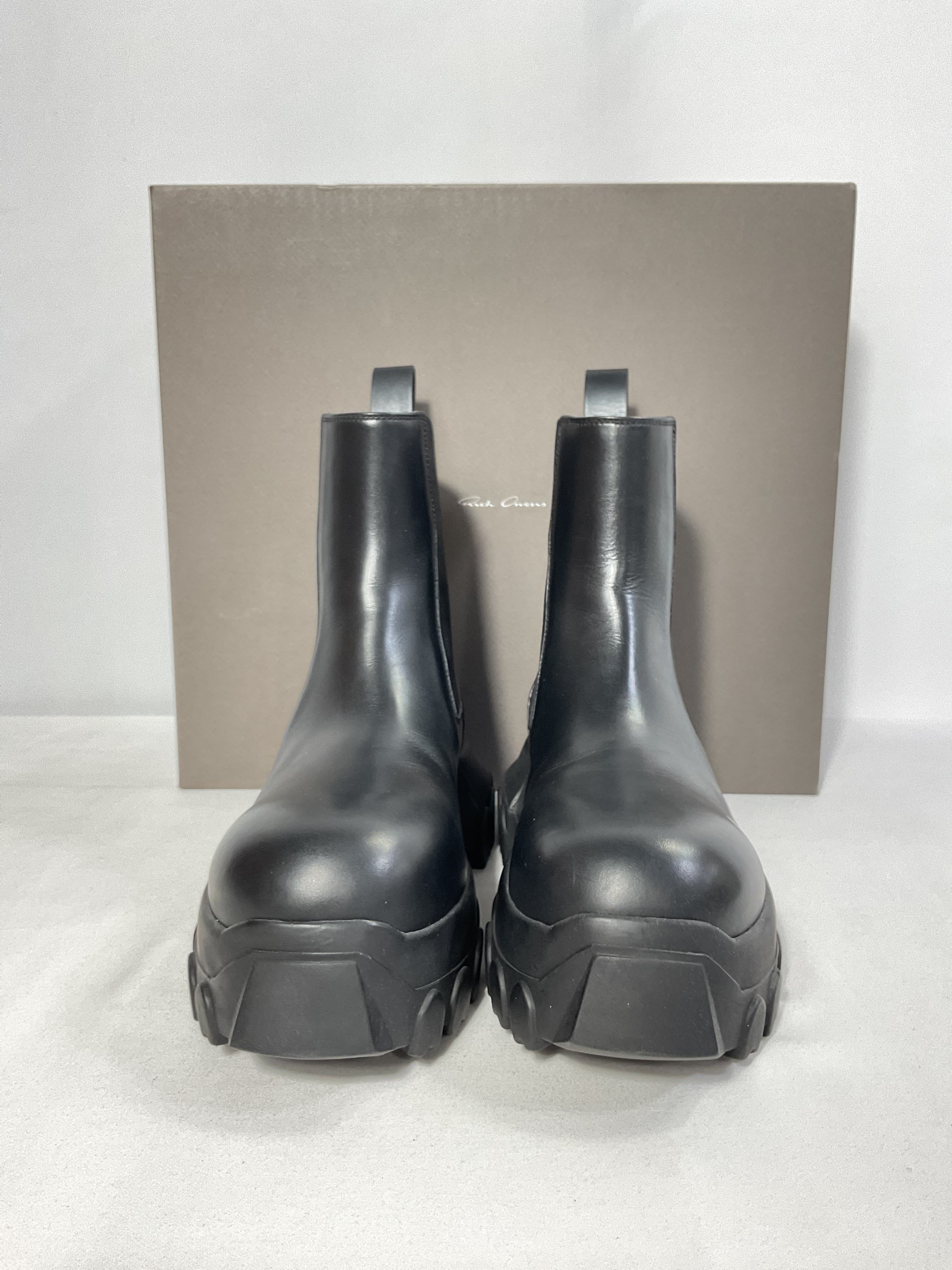 Black Beetle Bozo Tractor Boots - Image 4