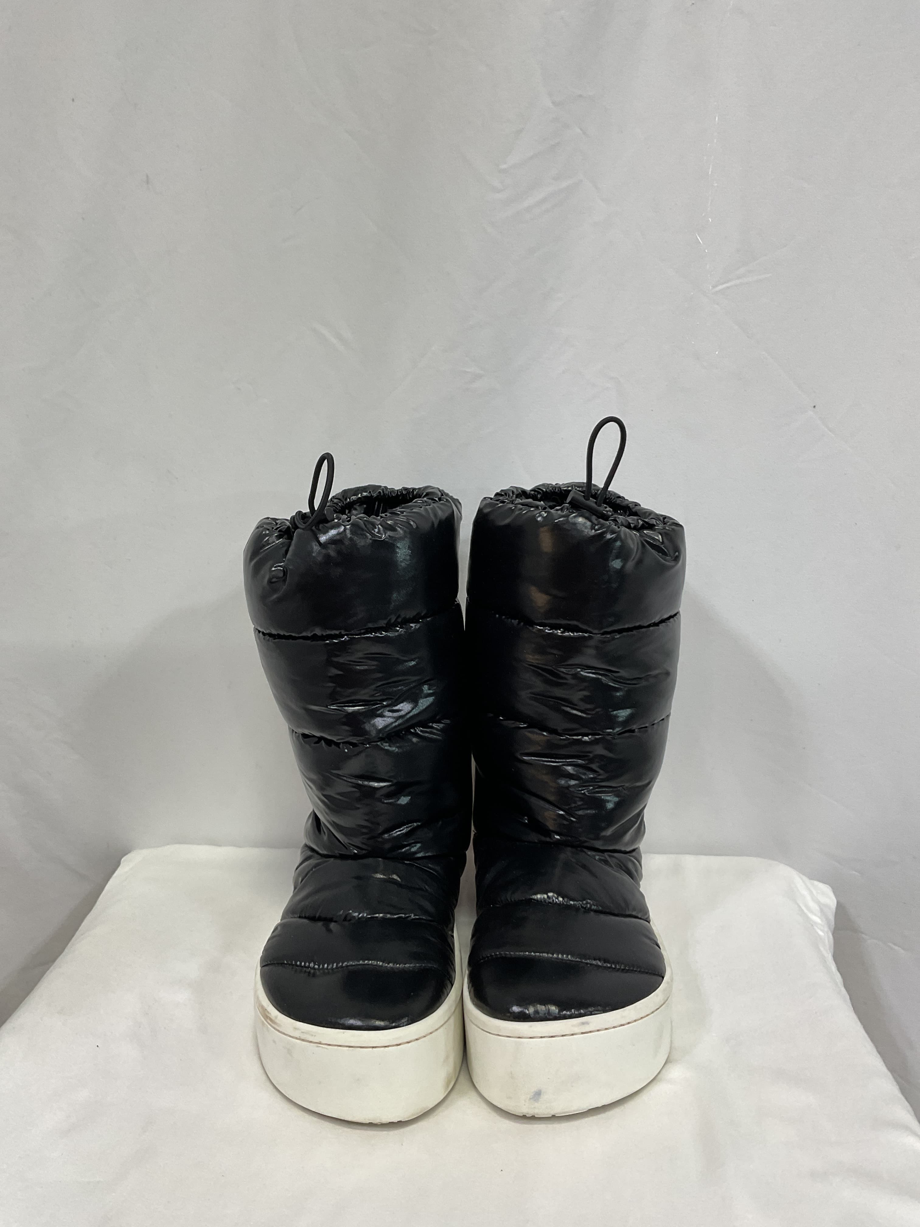 Paw Quilted Nylon Puffer Boots - Image 4
