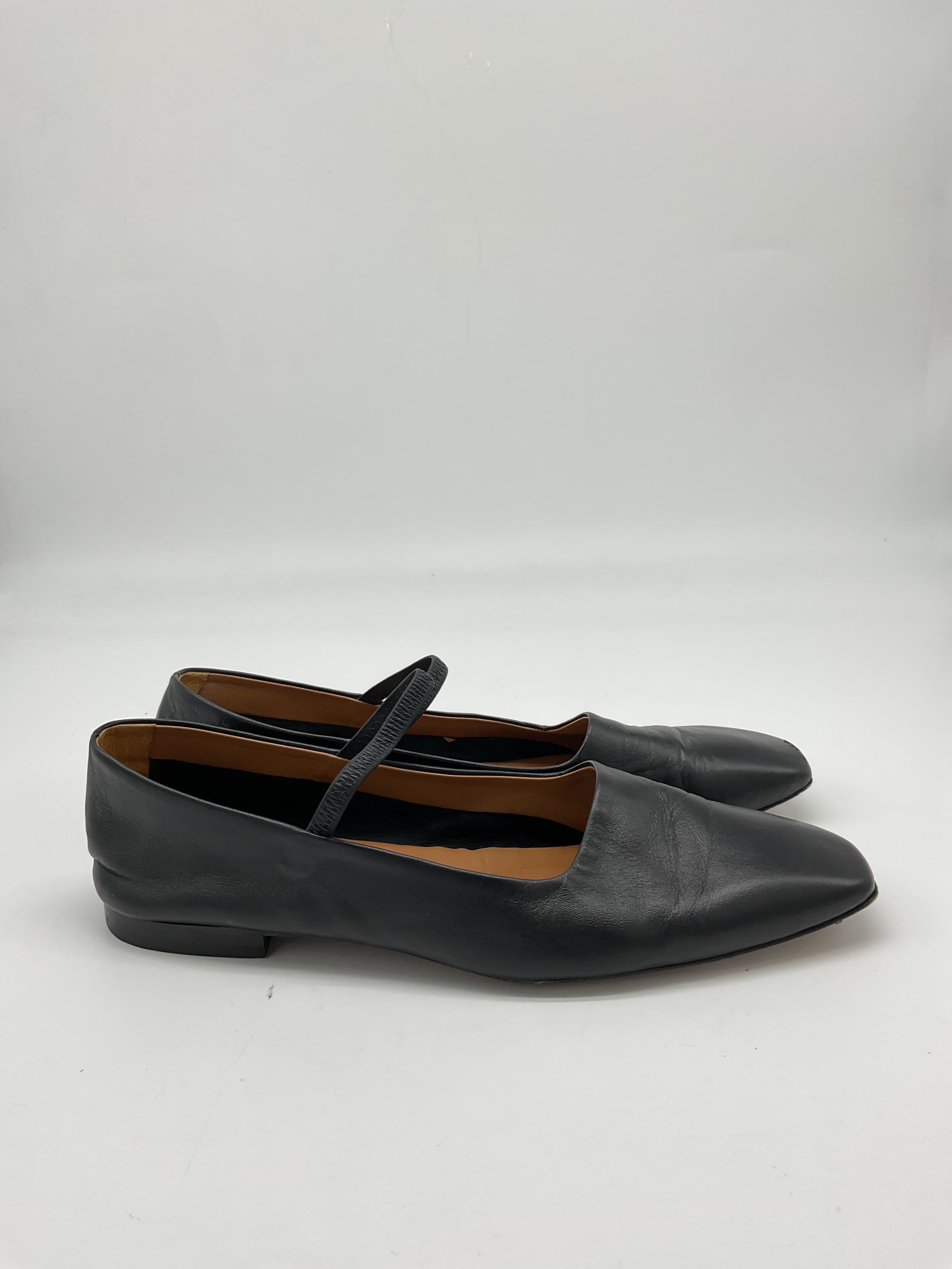 Petina Flats - Image 2