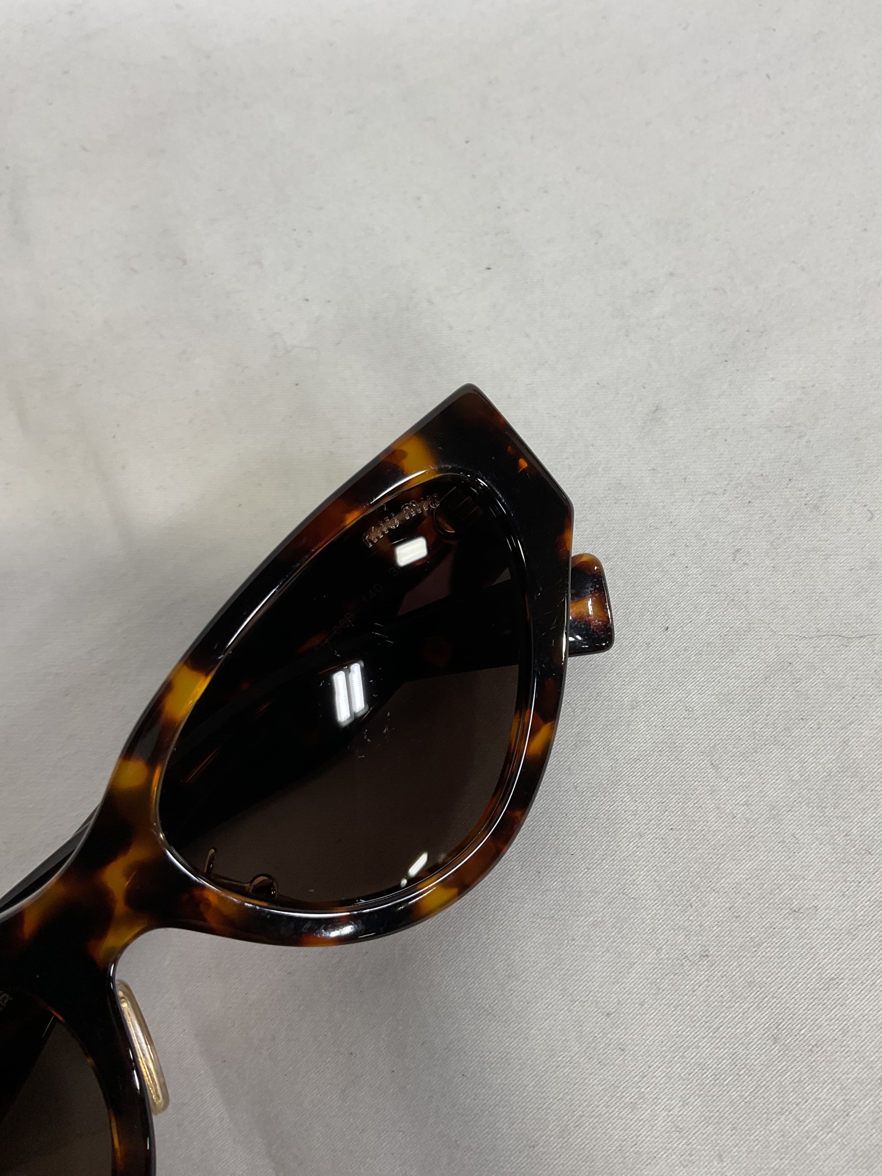 Acetate Cat Eye Sunglasses - Image 4