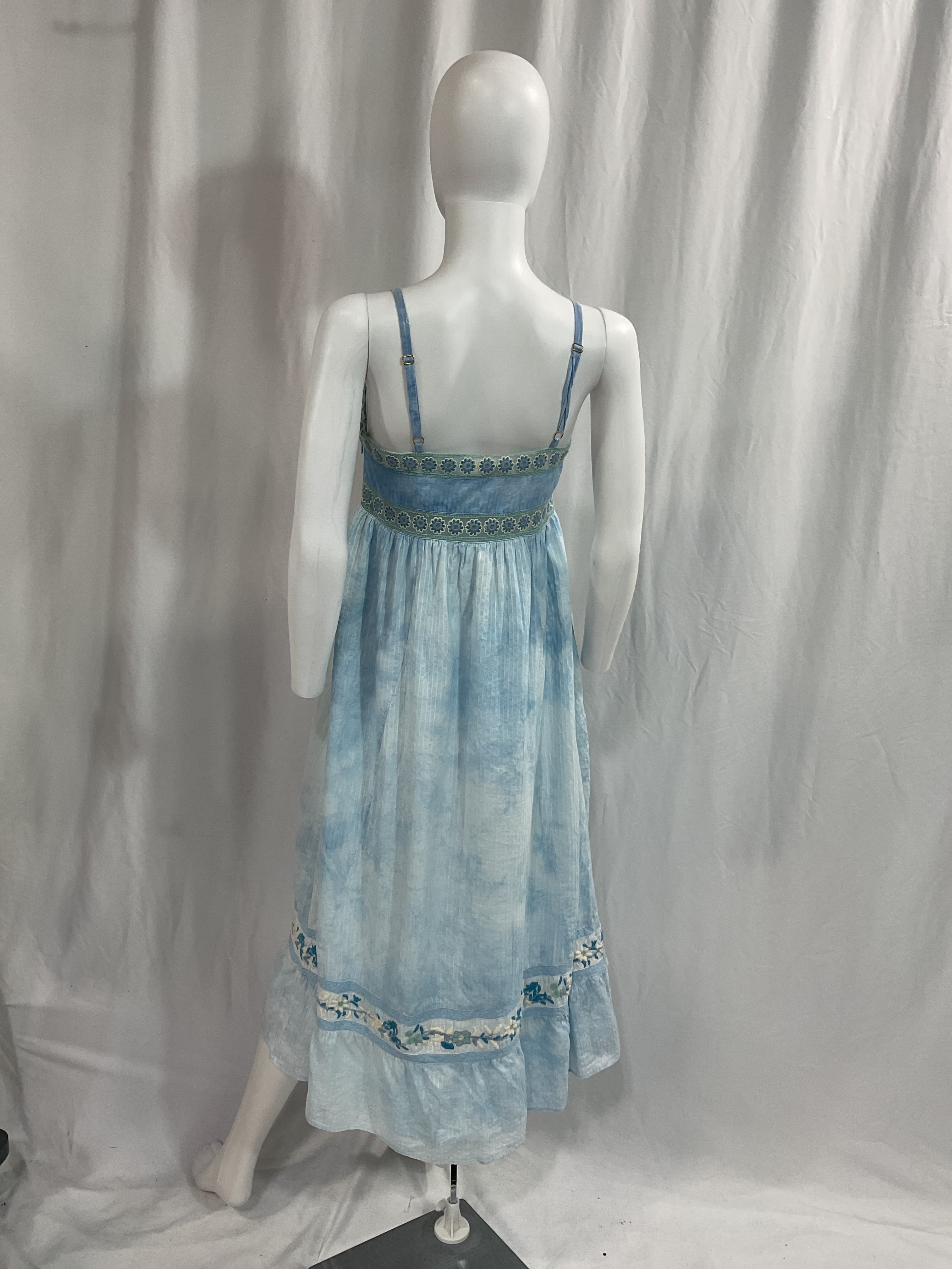 King Dress - Image 2