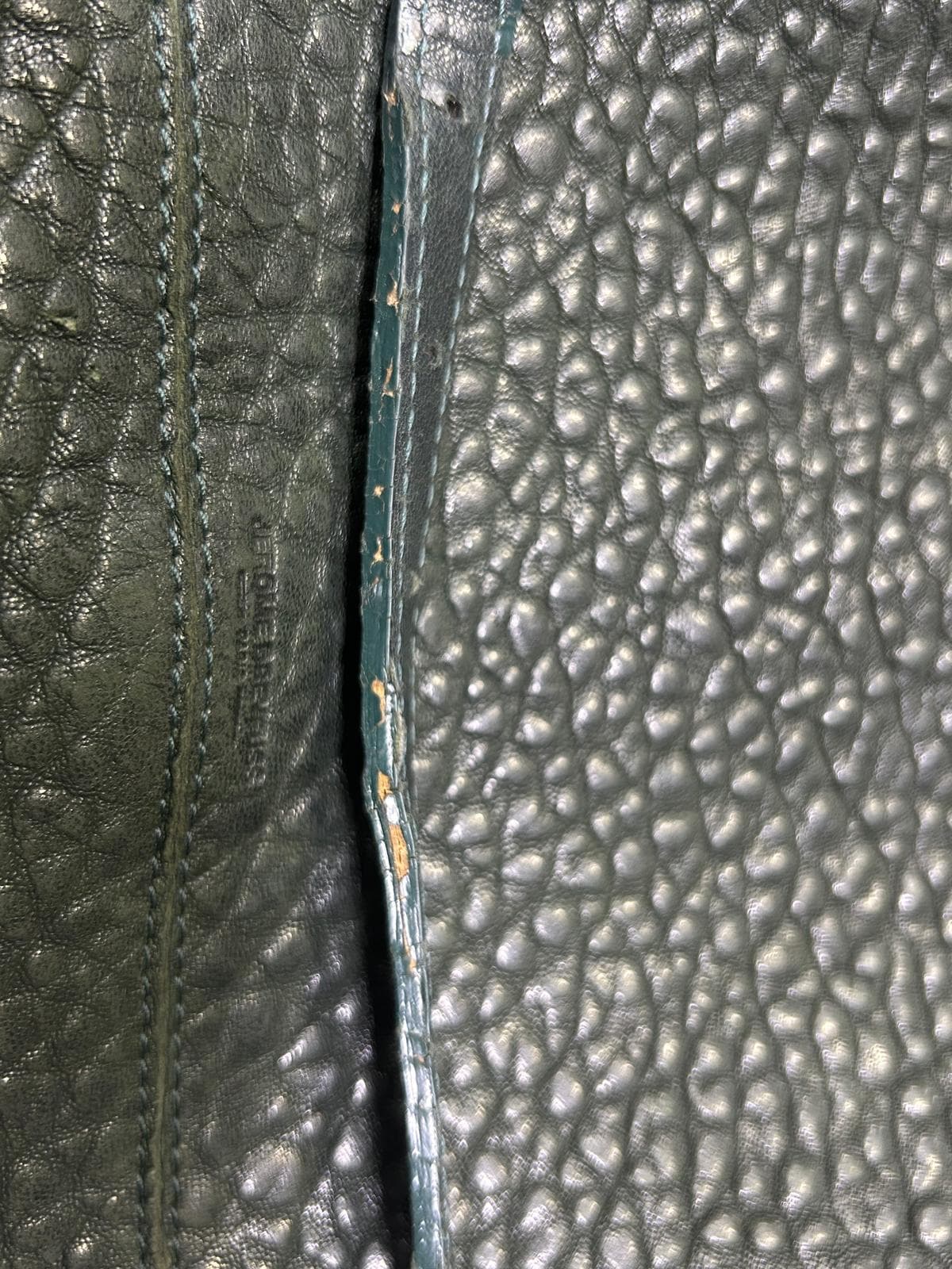 Zip-Detailed Textured-Leather Shoulder Bag - Image 2