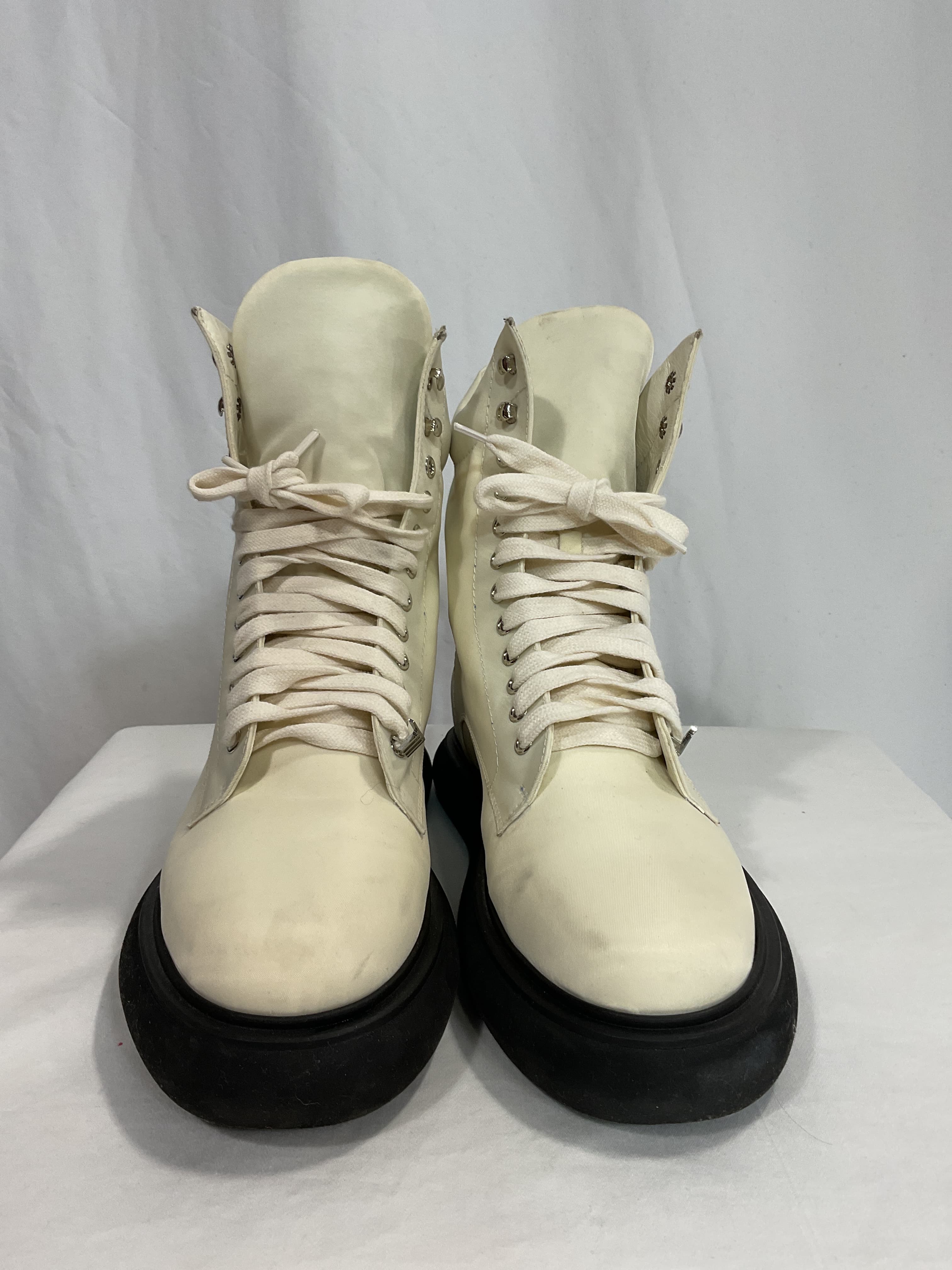 Canvas Lace-Up Boots - Image 3