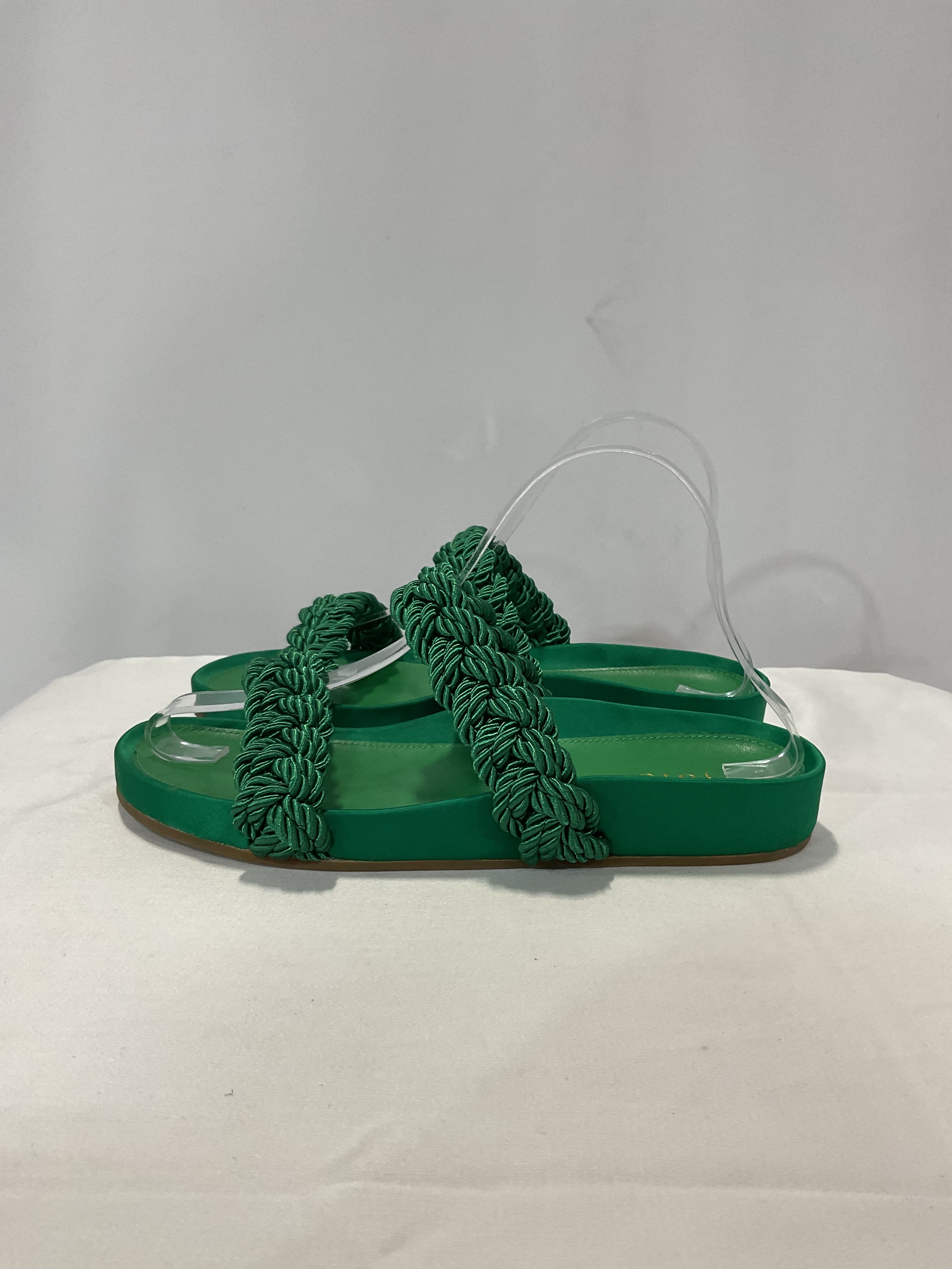 Costance - Image 4