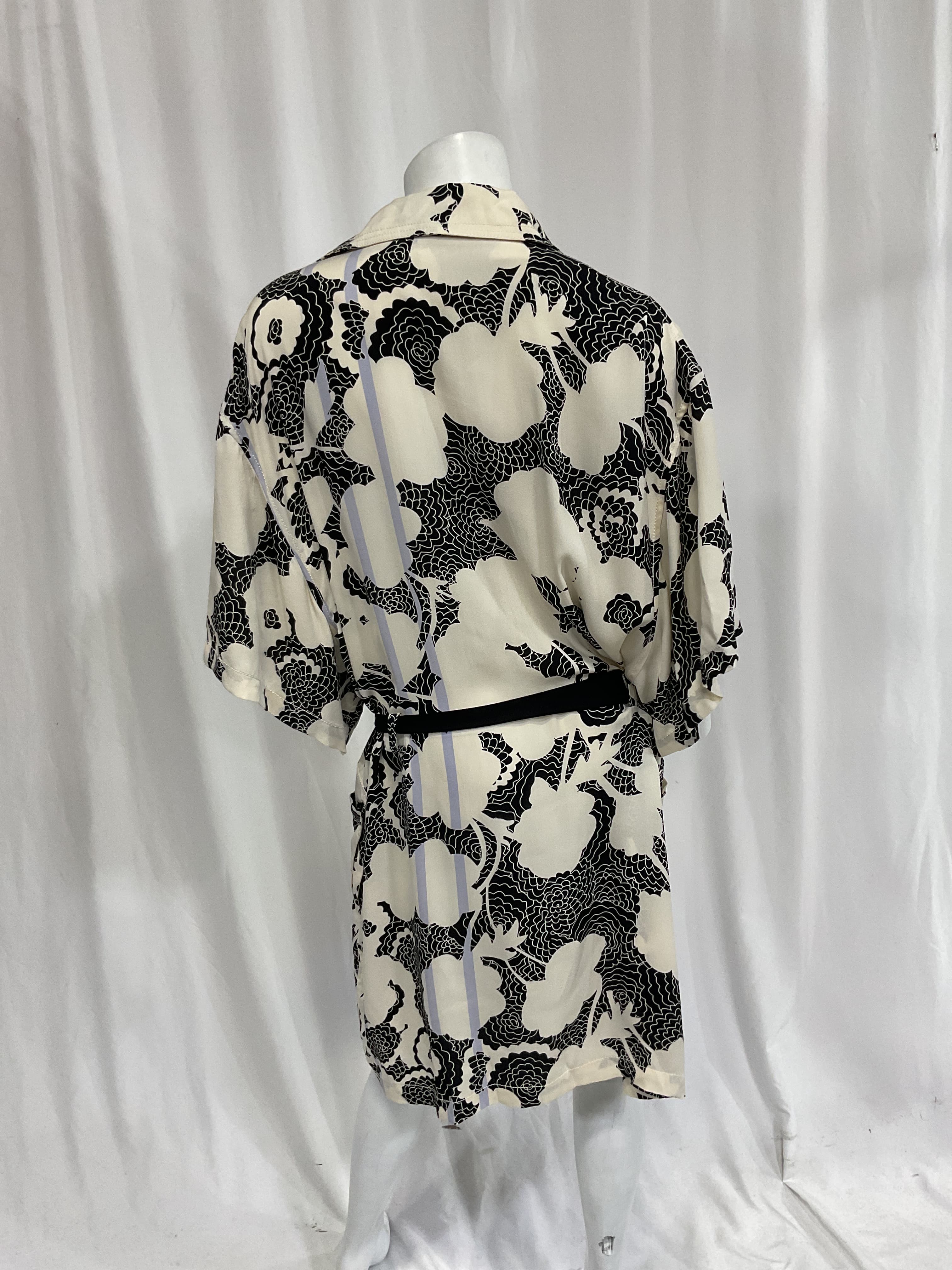 Silk Knee-Length Dress - Image 2
