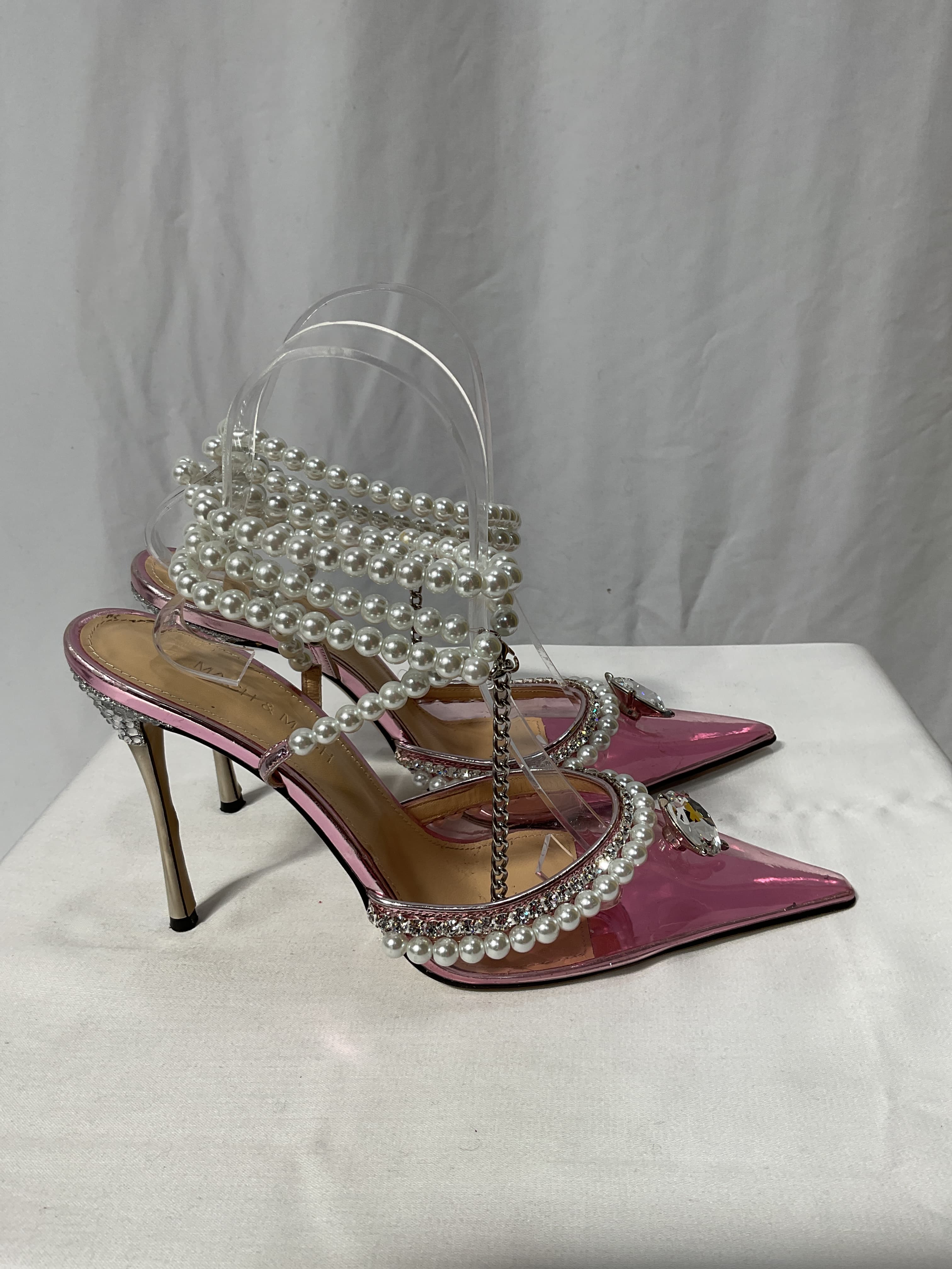 Diamond Of Elizabeth Imitation Pearl Pointed Toe Pump - Image 2