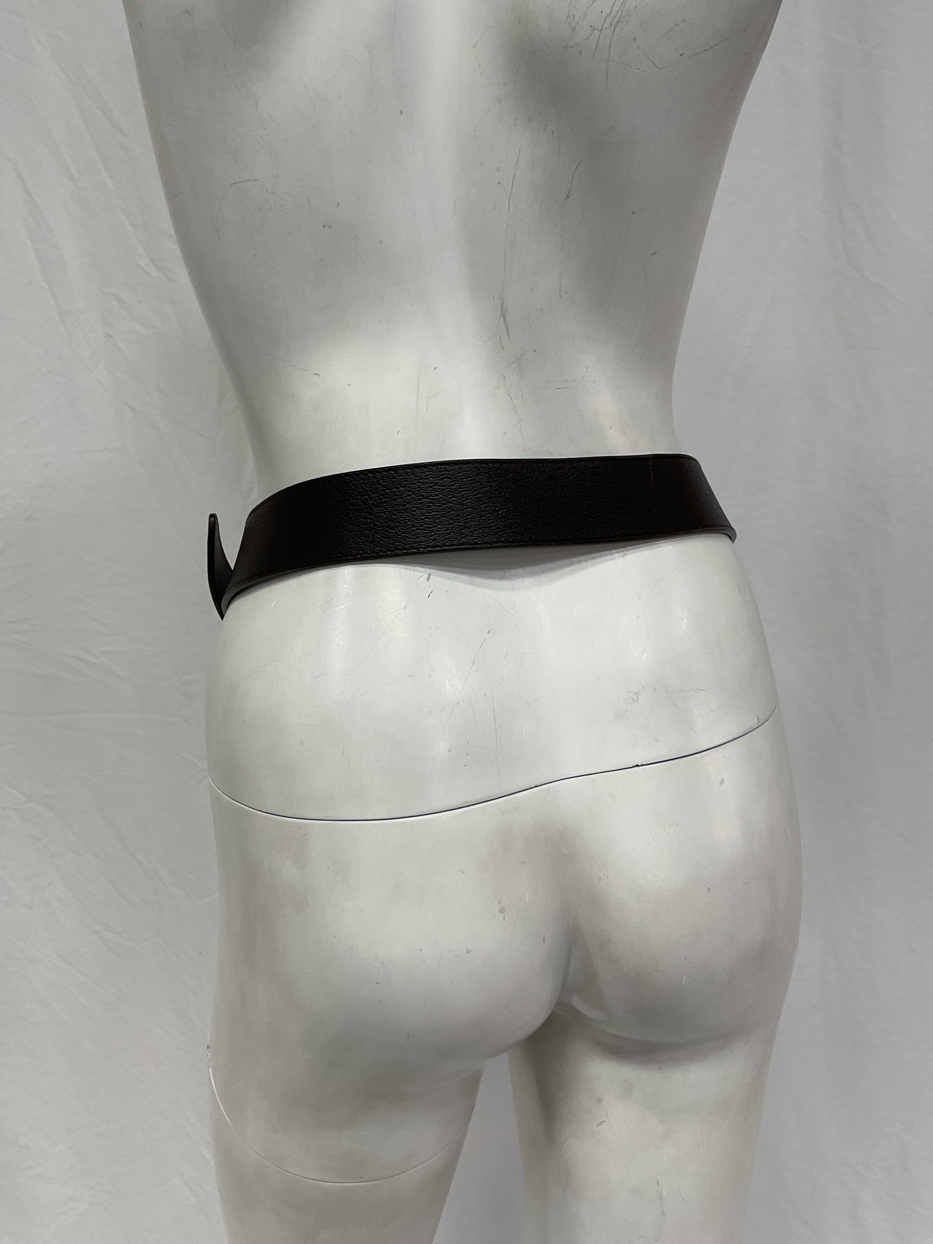 Running Gg Logo Leather Belt - Image 2