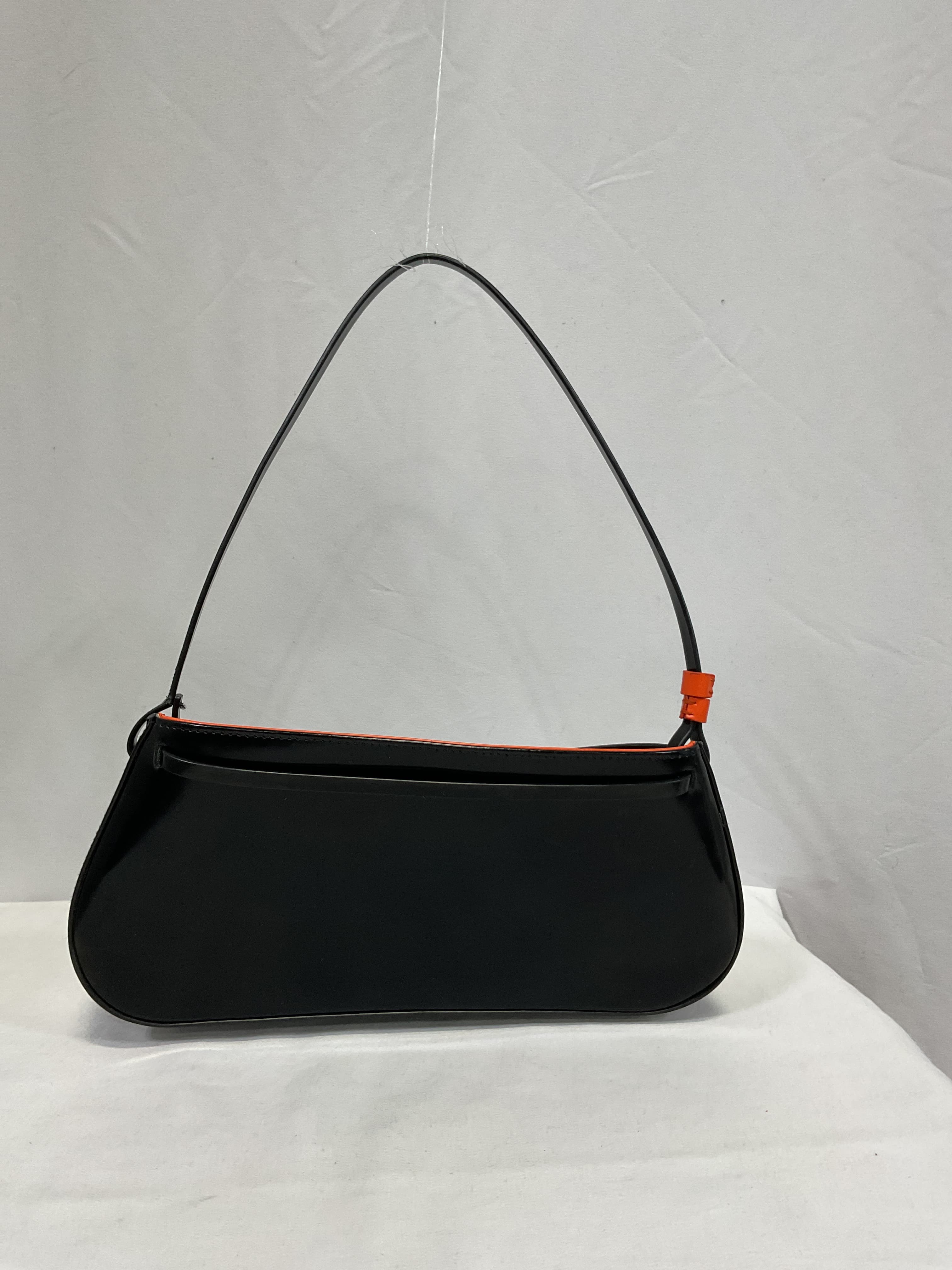 Zeta Two-Tone Leather Shoulder Bag - Image 3