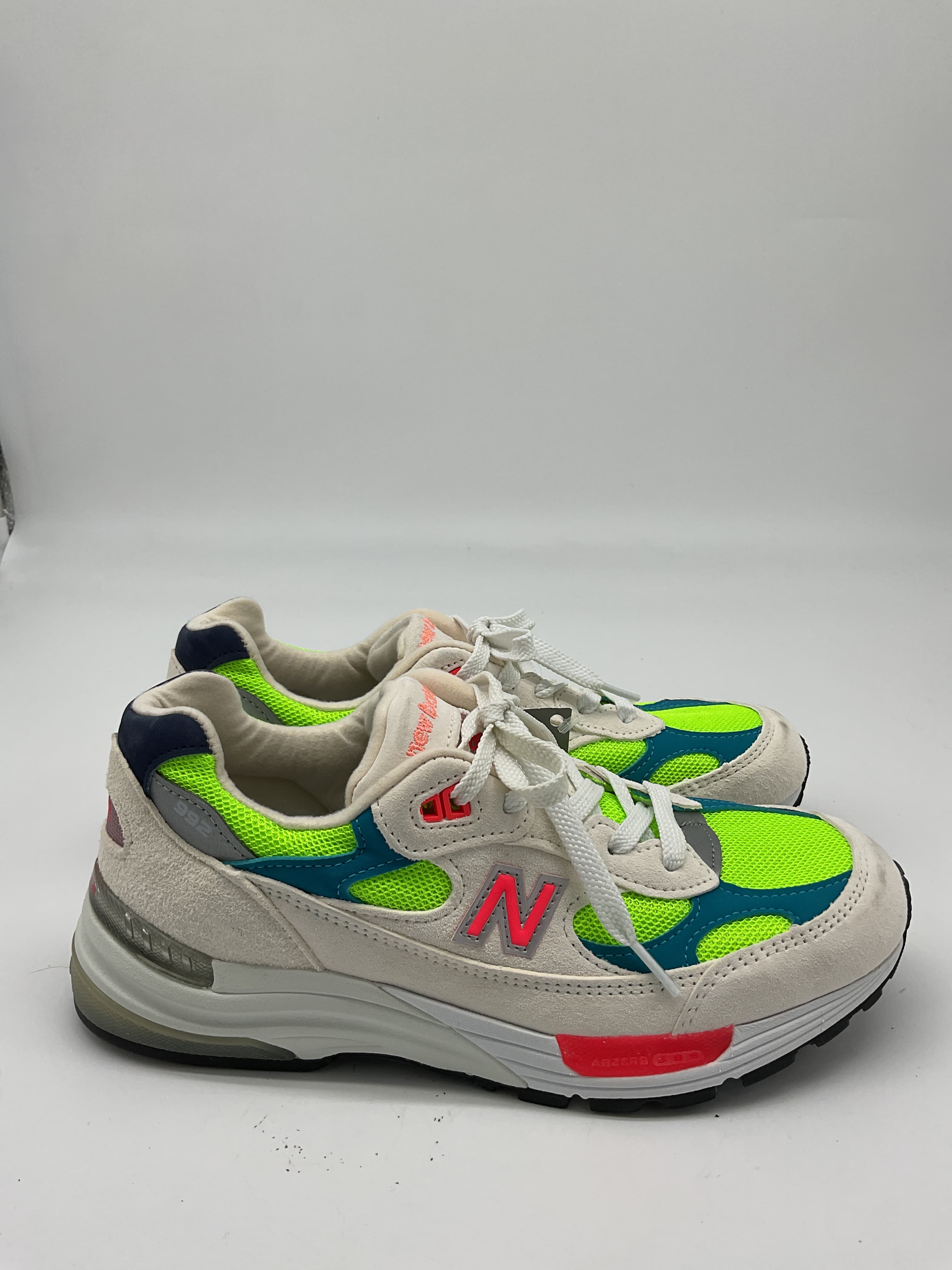 Unisex 992 Lace-Up Sneakers - Image 3