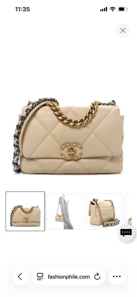 Chanel C19 Beige Bag - Image 2
