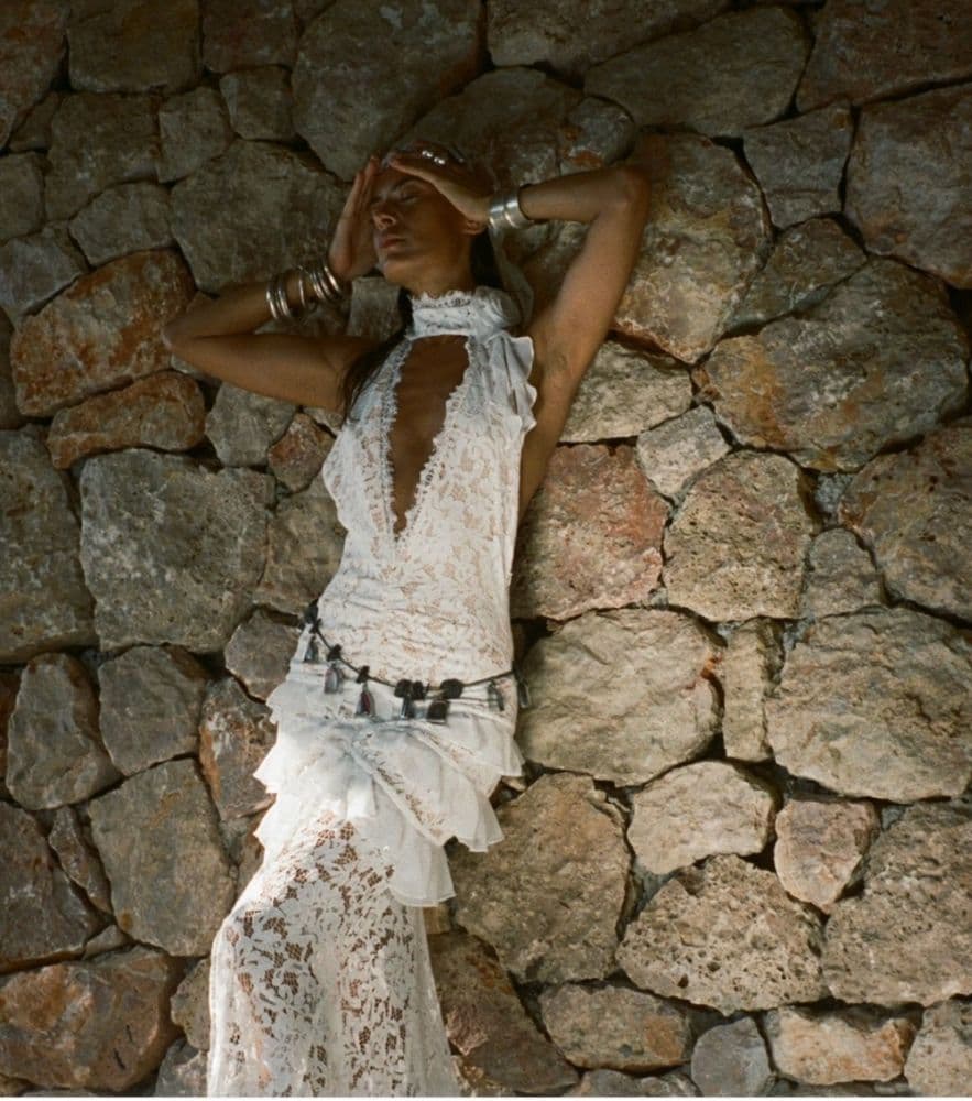 De La Vali - Image 2